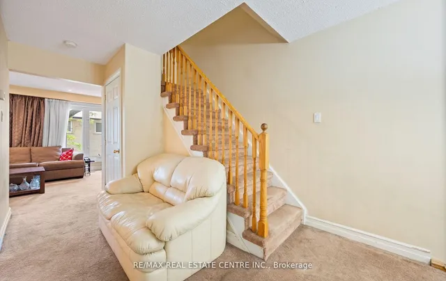 Additional property image - 750 Burnhamthorpe Rd Unit 35