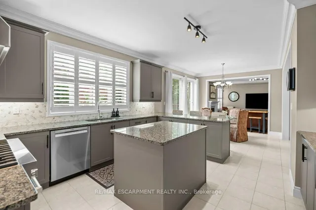 Additional property image - 1560 Rixon Way