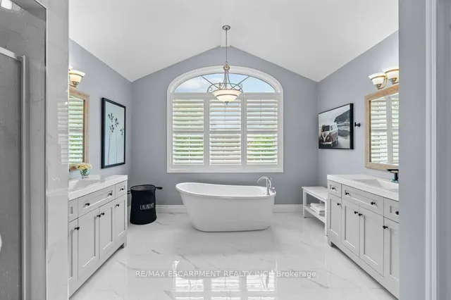 Additional property image - 1560 Rixon Way