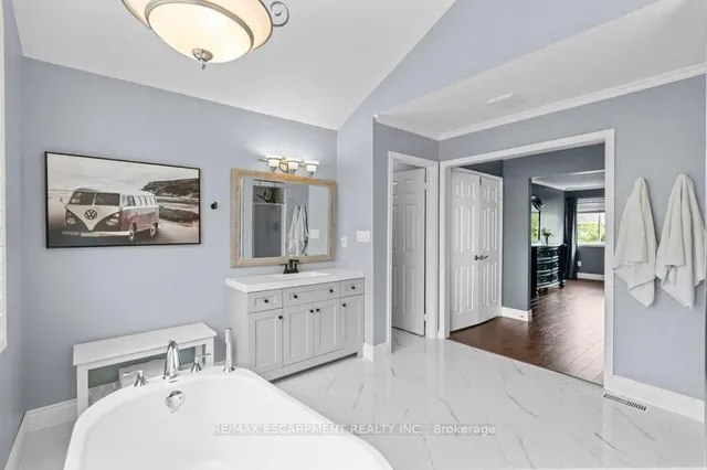Additional property image - 1560 Rixon Way