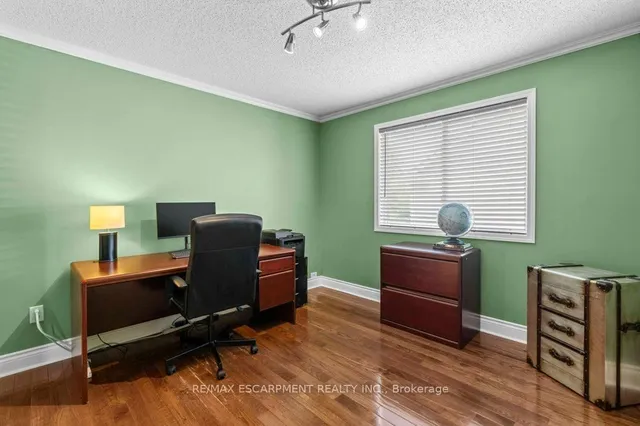Additional property image - 1560 Rixon Way