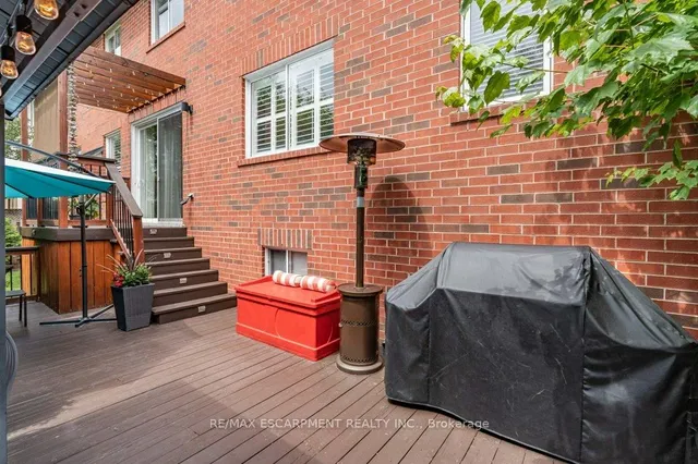 Additional property image - 1560 Rixon Way