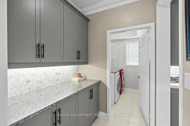 Additional property image - 1560 Rixon Way