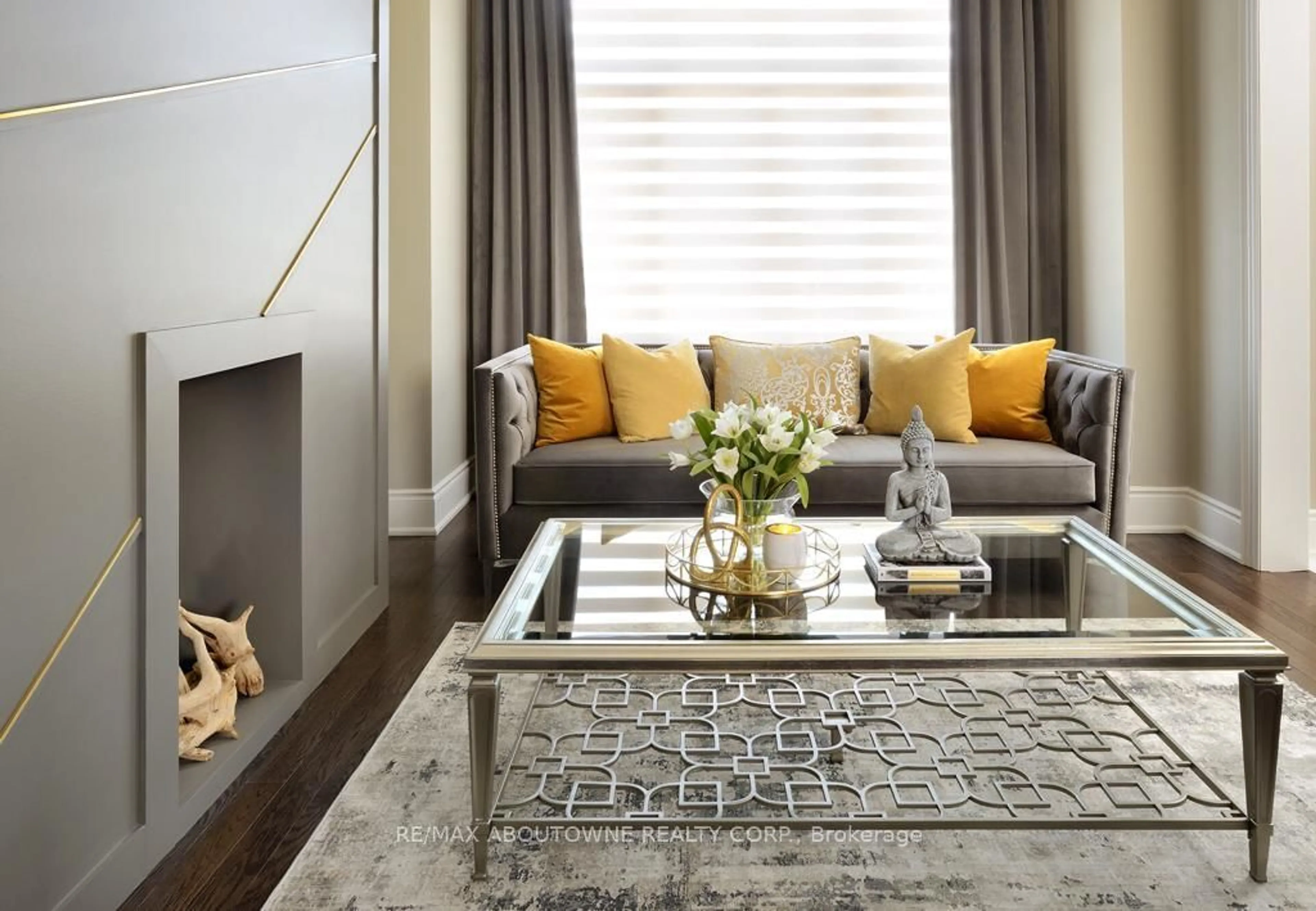 Living room with furniture, unknown for 3207 William Rose Way, Oakville Ontario L6H 0T6