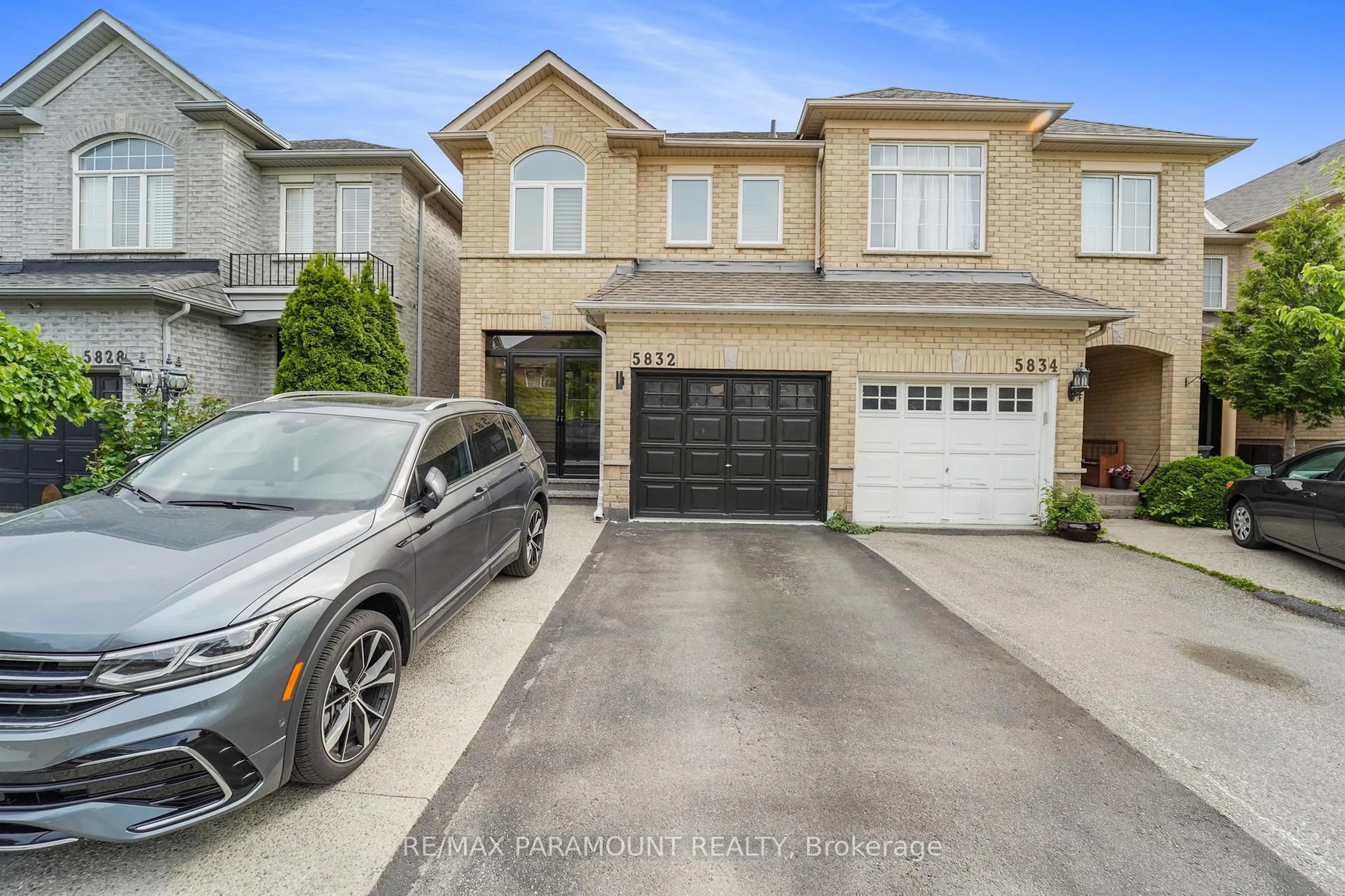 Unknown for 5832 Raftsman Cove Dr, Mississauga Ontario L5M 6N9