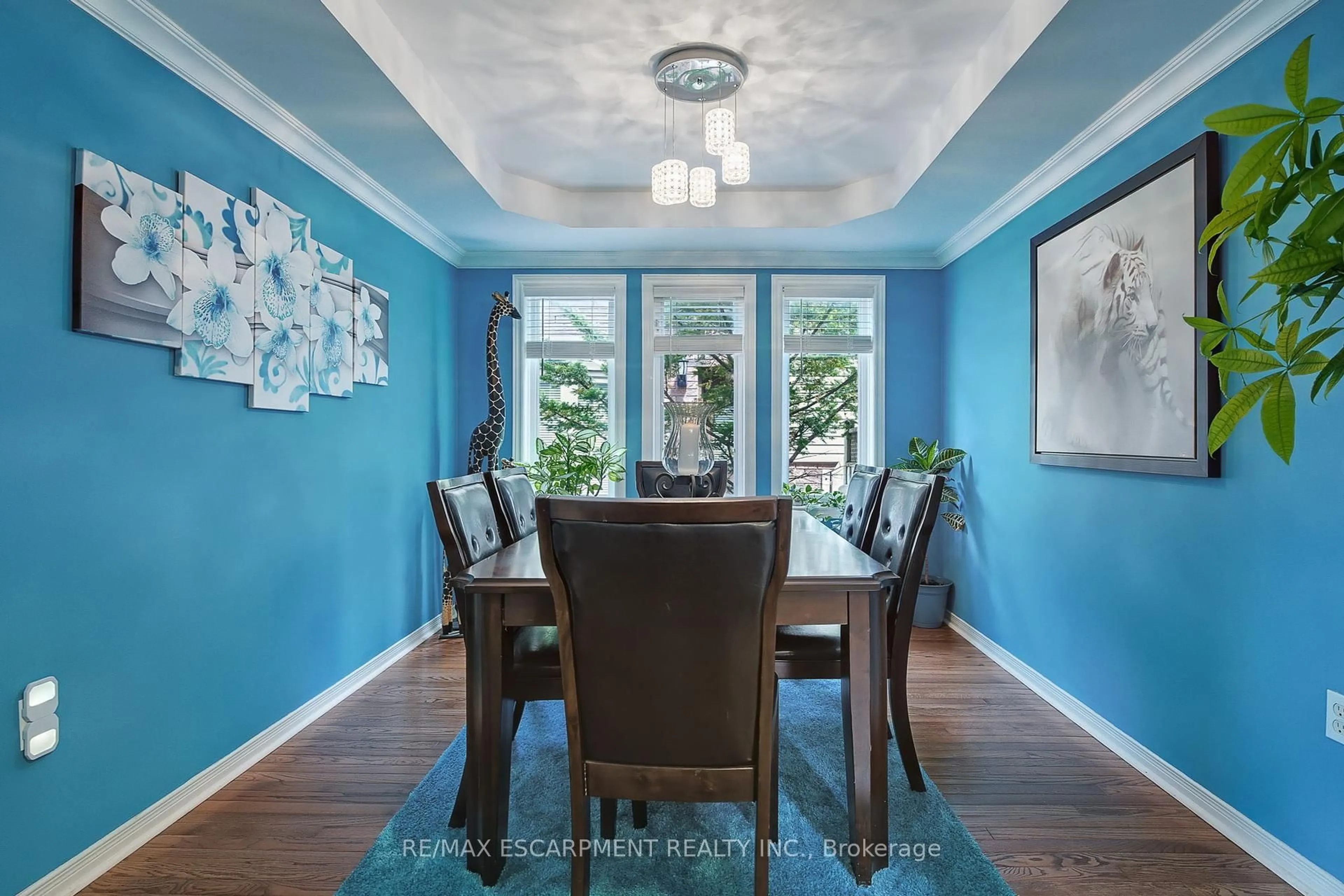 Dining room, wood/laminate floor for 4102 Bianca Forest Dr, Burlington Ontario L7M 4L2