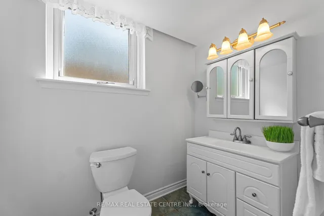 Additional image 9 of 40 Jerome Cres