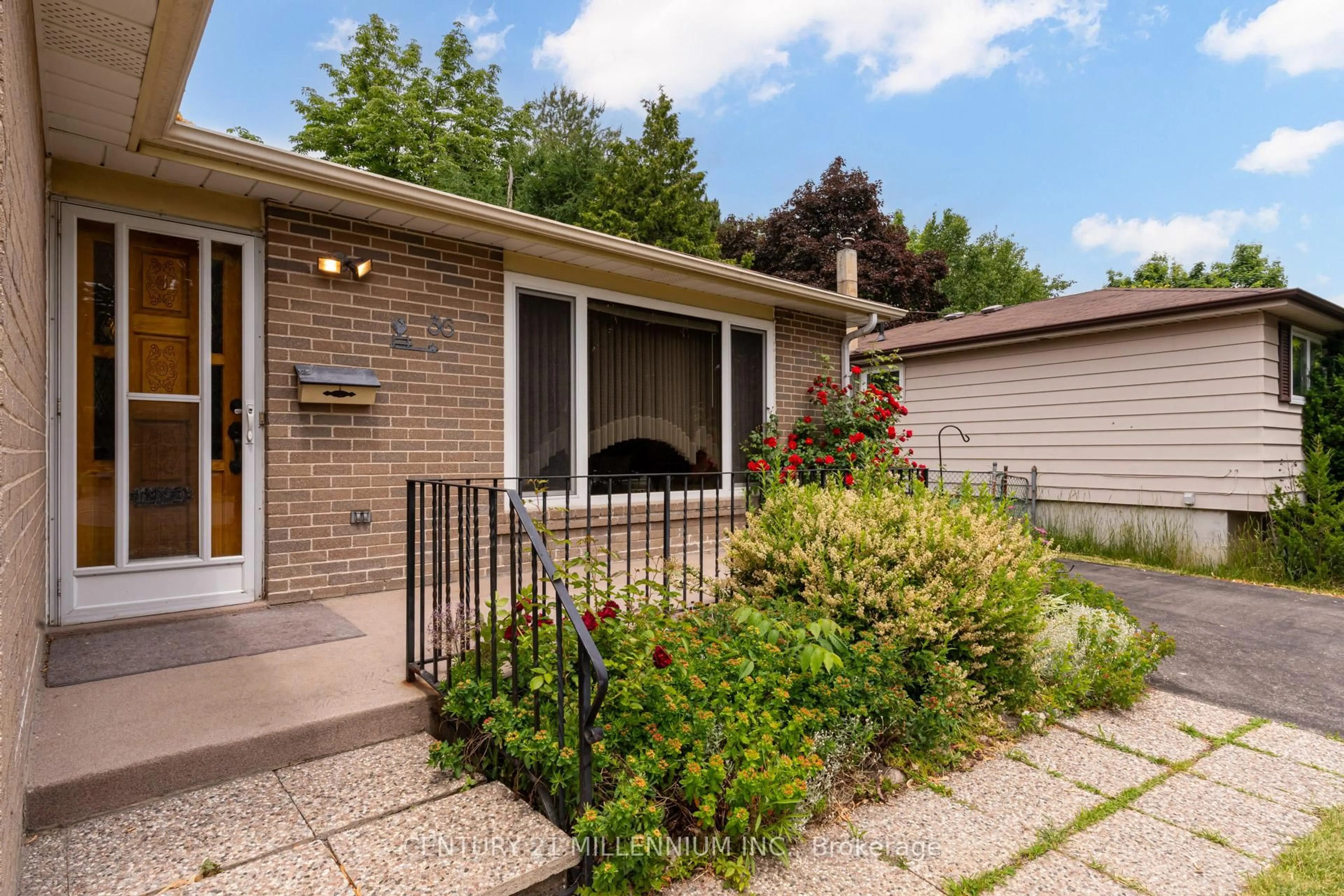 Home with vinyl exterior material, street for 36 Dunblaine Cres, Brampton Ontario L6T 3R2