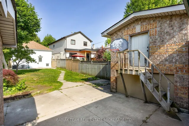 Additional image 10 of 30 Mould Ave