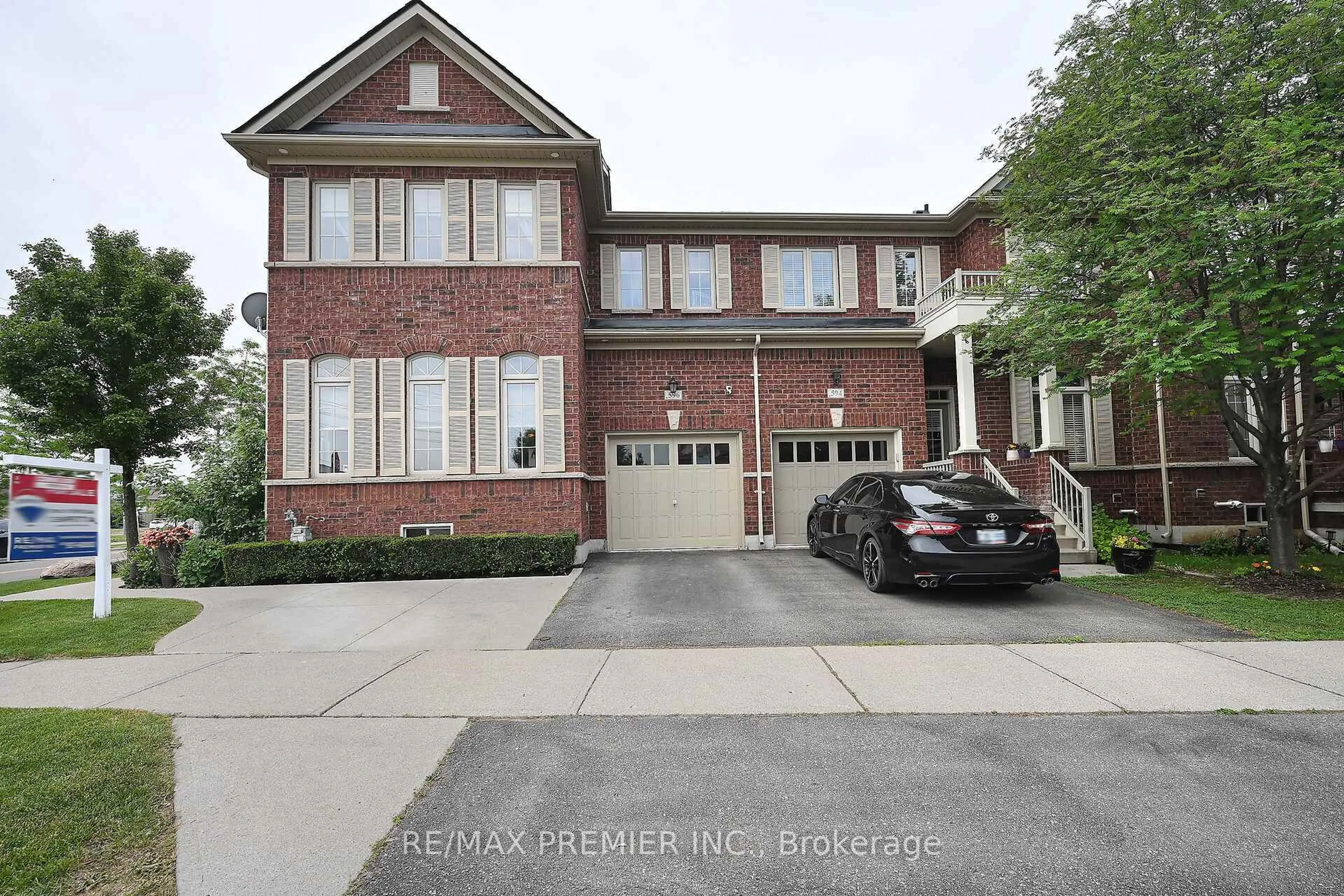 Home with brick exterior material, street for 596 Holland Hts, Milton Ontario L9T 0W1