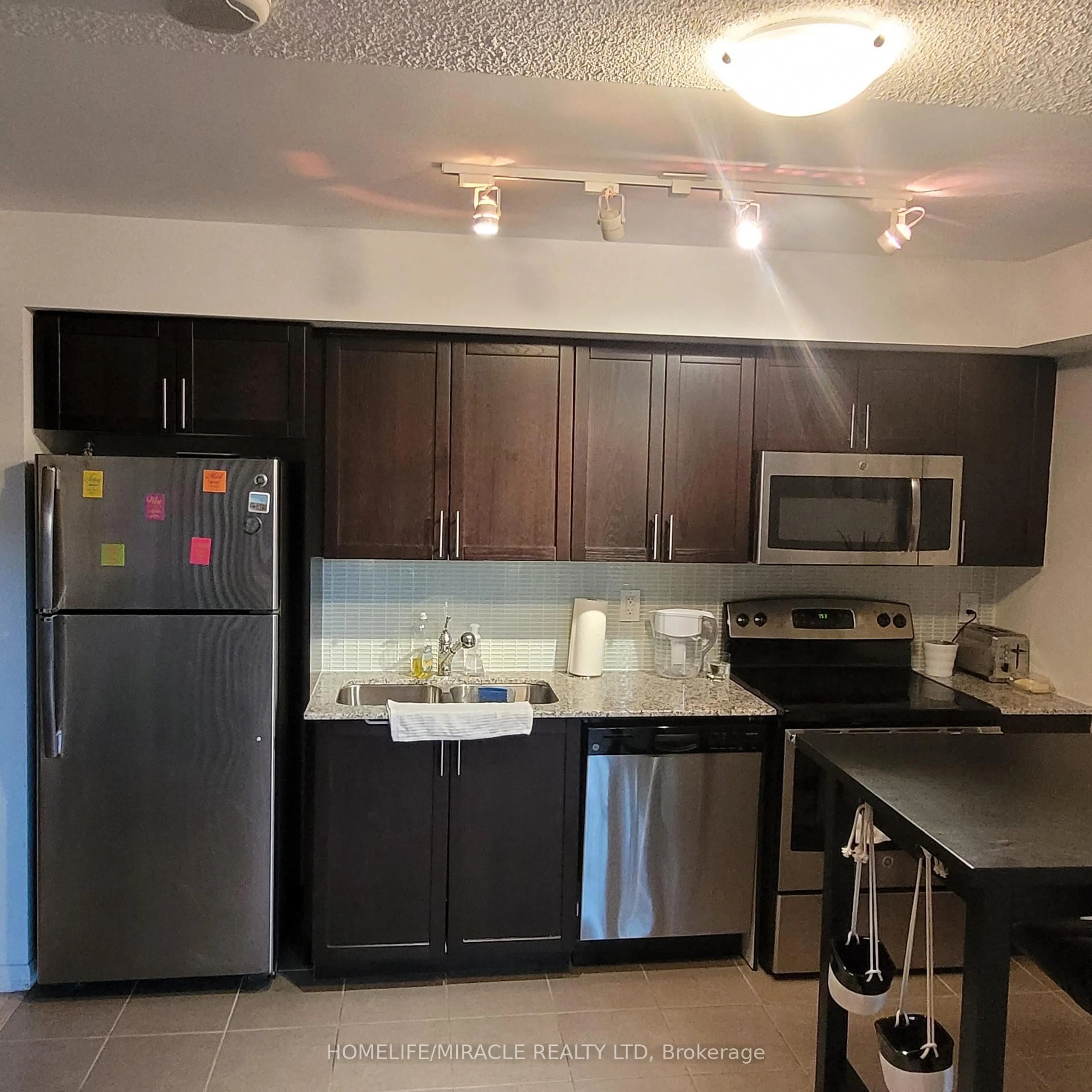 Standard kitchen, unknown for 830 Lawrence Ave #529, Toronto Ontario M6A 0A2