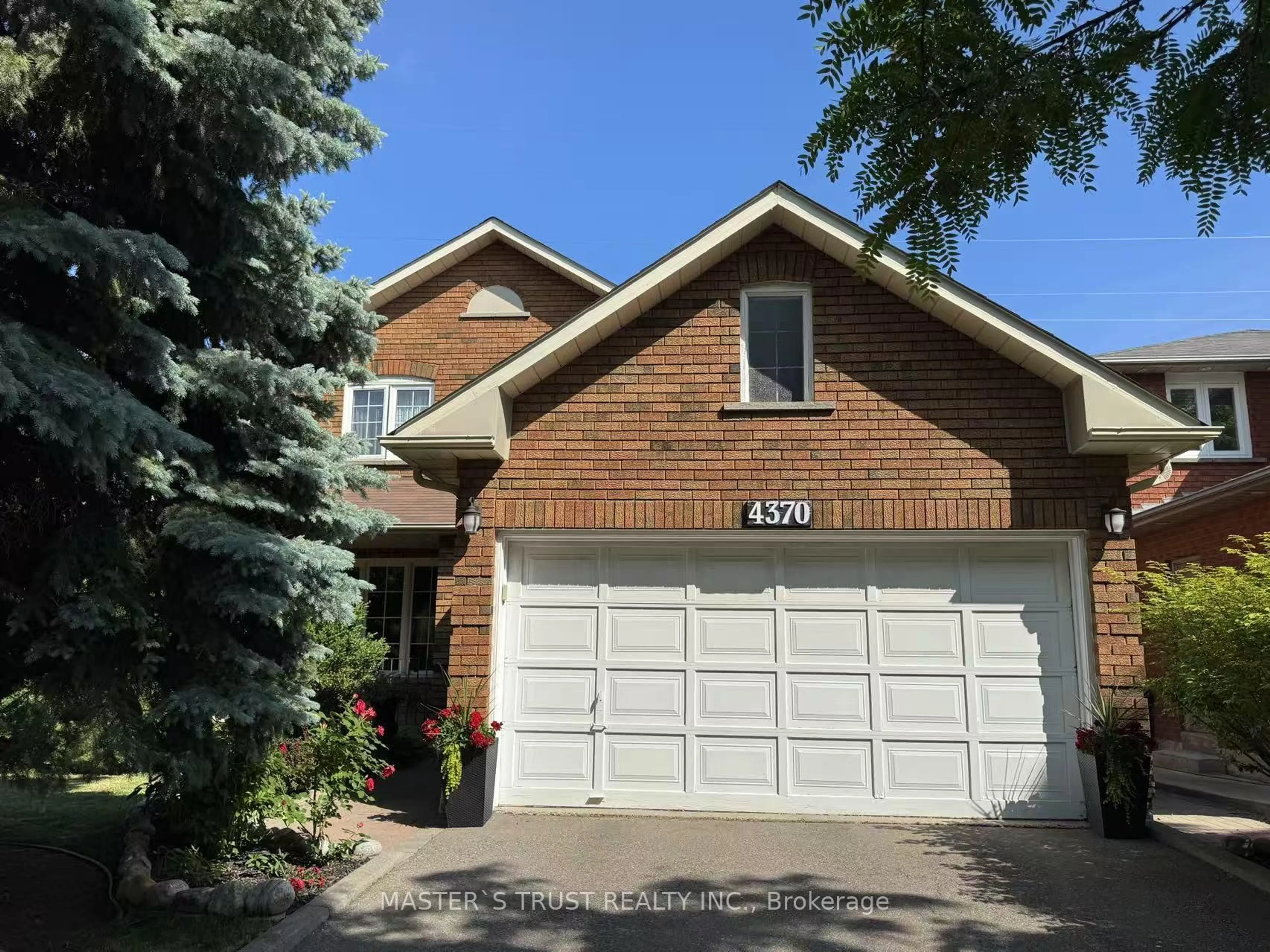 Home with brick exterior material, street for 4370 Goldenrod Cres, Mississauga Ontario L5V 1E3