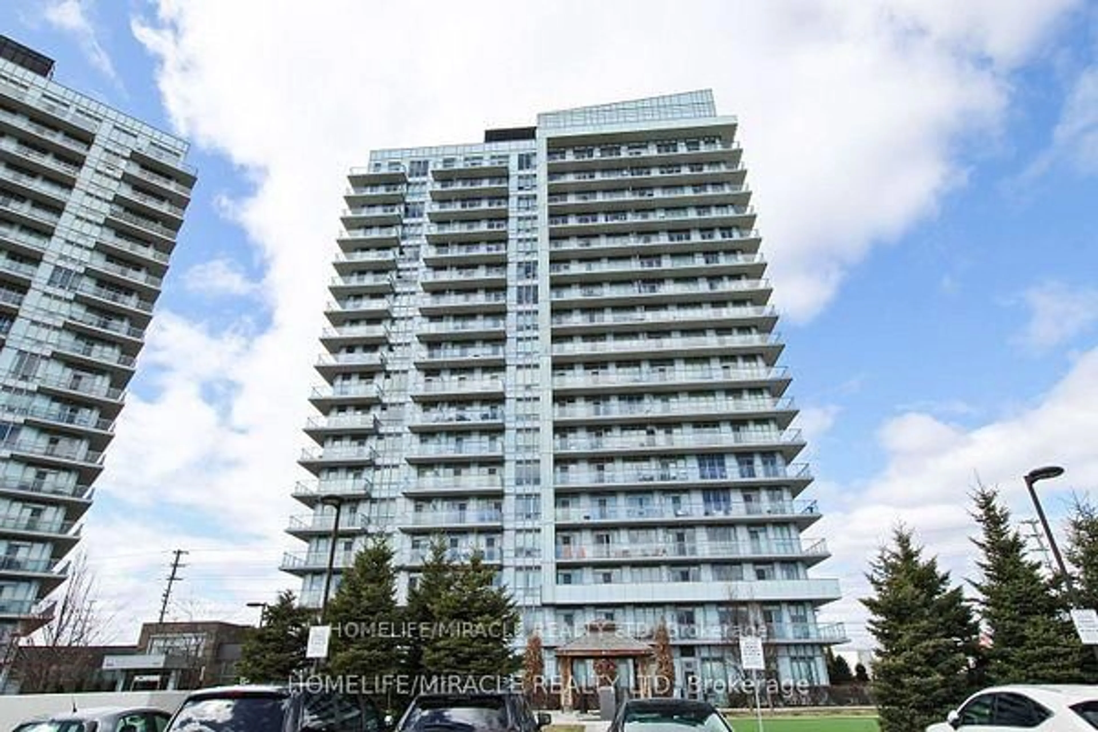 A pic from outside/outdoor area/front of a property/back of a property/a pic from drone, building for 4655 Glen Erin Dr #102, Mississauga Ontario L5M 0Z1