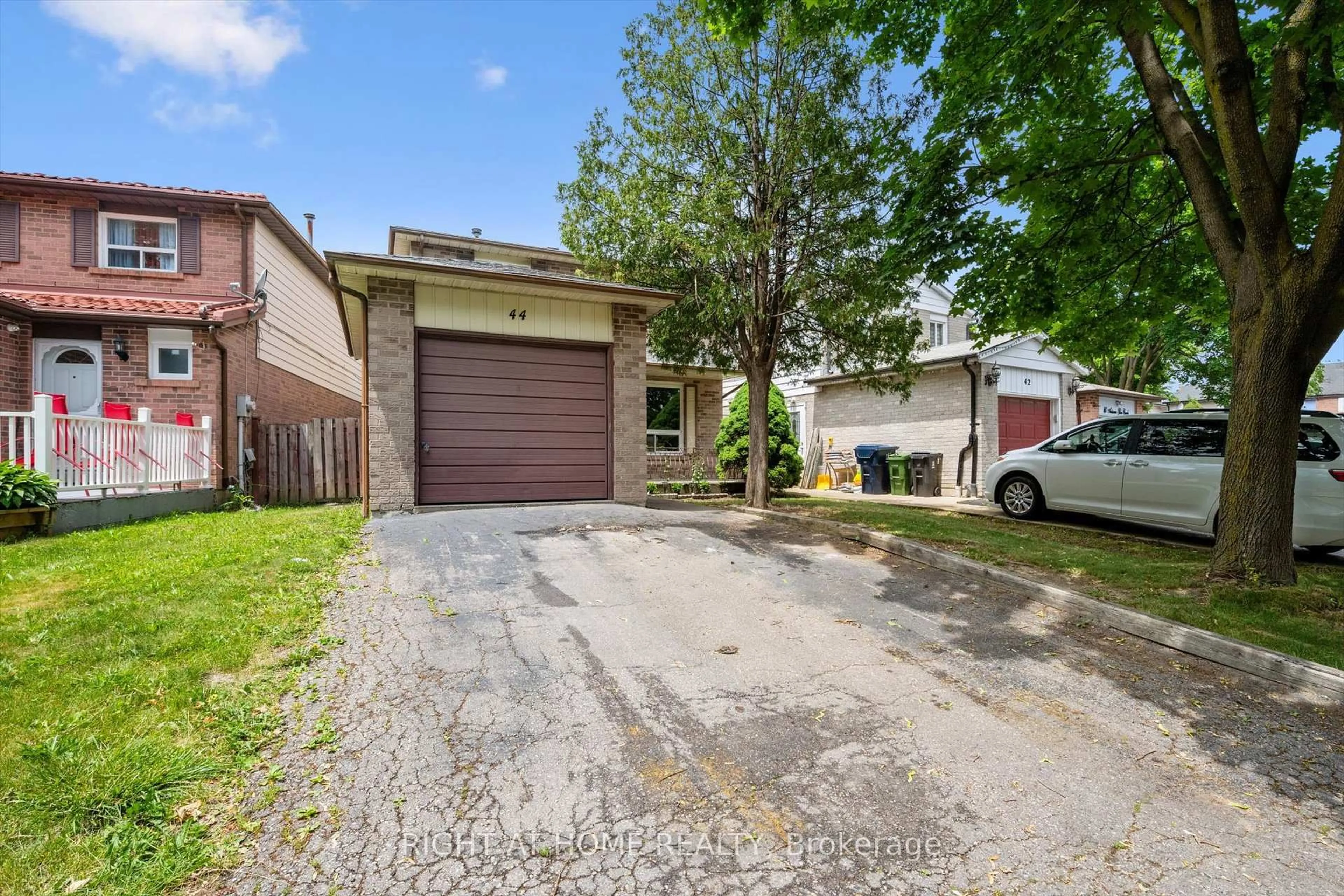 Unknown for 44 Autumn Glen Circ, Toronto Ontario M9W 6C3