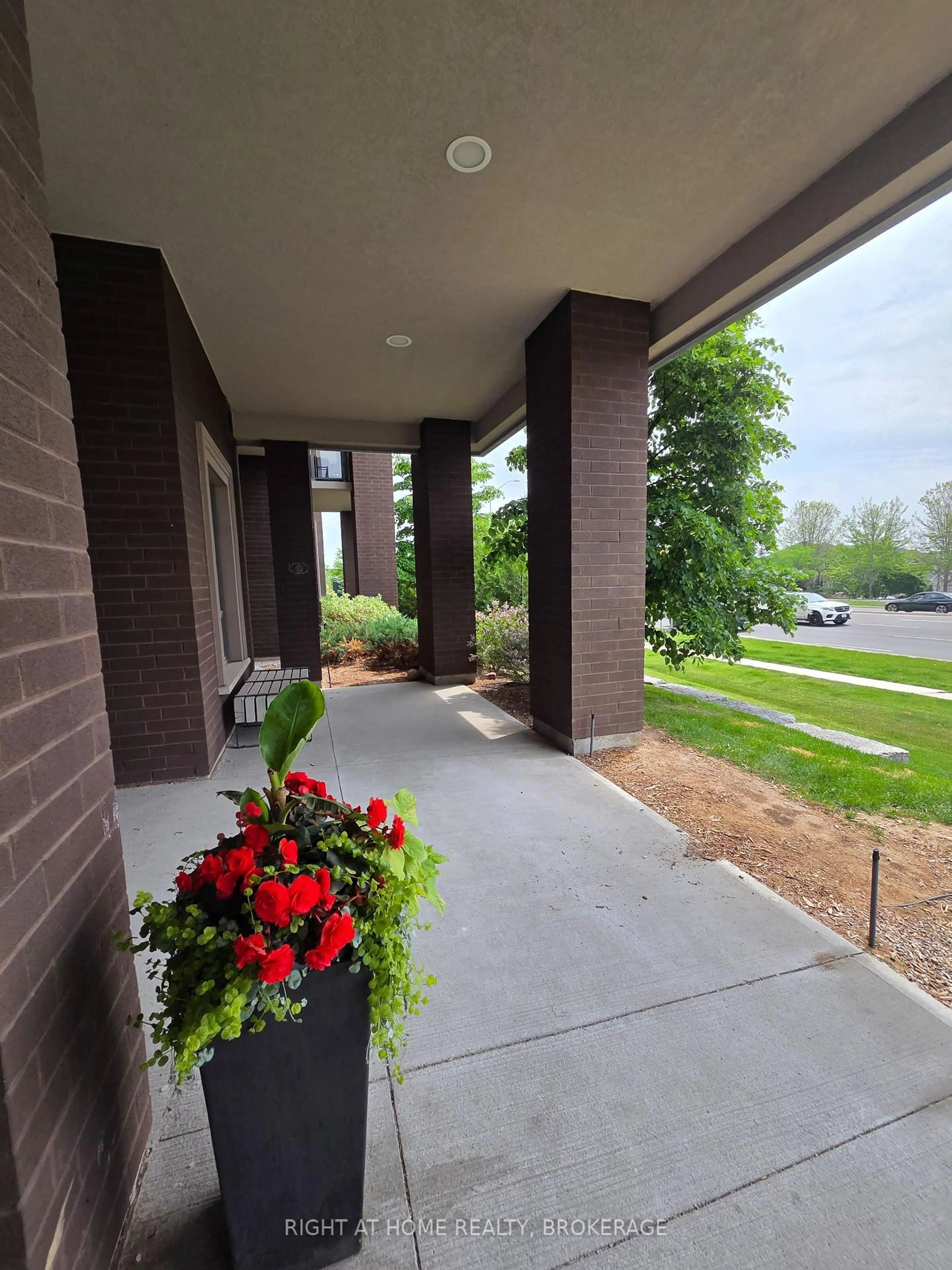 Unknown for 2490 Old Bronte Rd #206, Oakville Ontario L6M 0Y5
