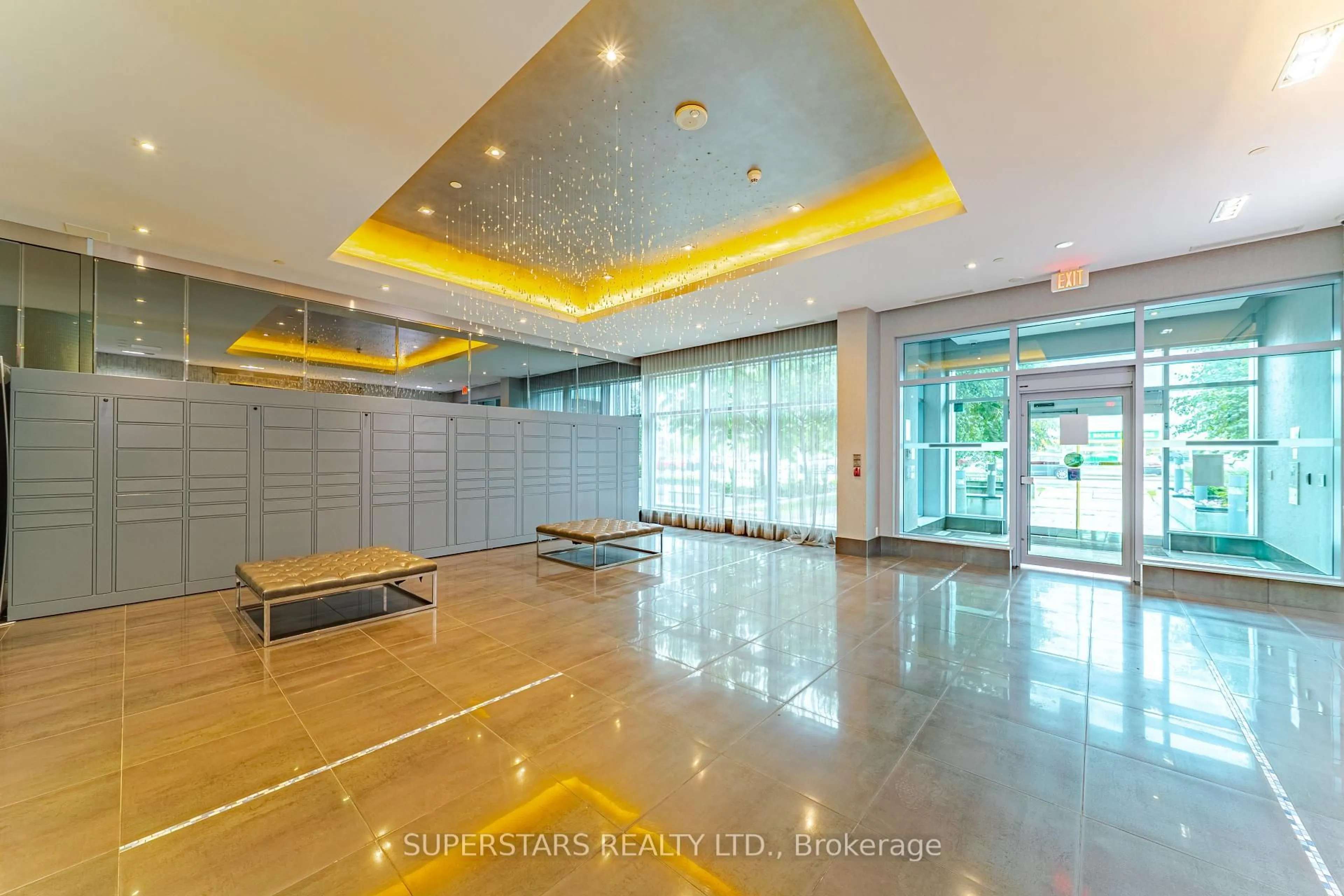 Indoor foyer for 65 Speers Rd #Ph08, Oakville Ontario L6K 0J1