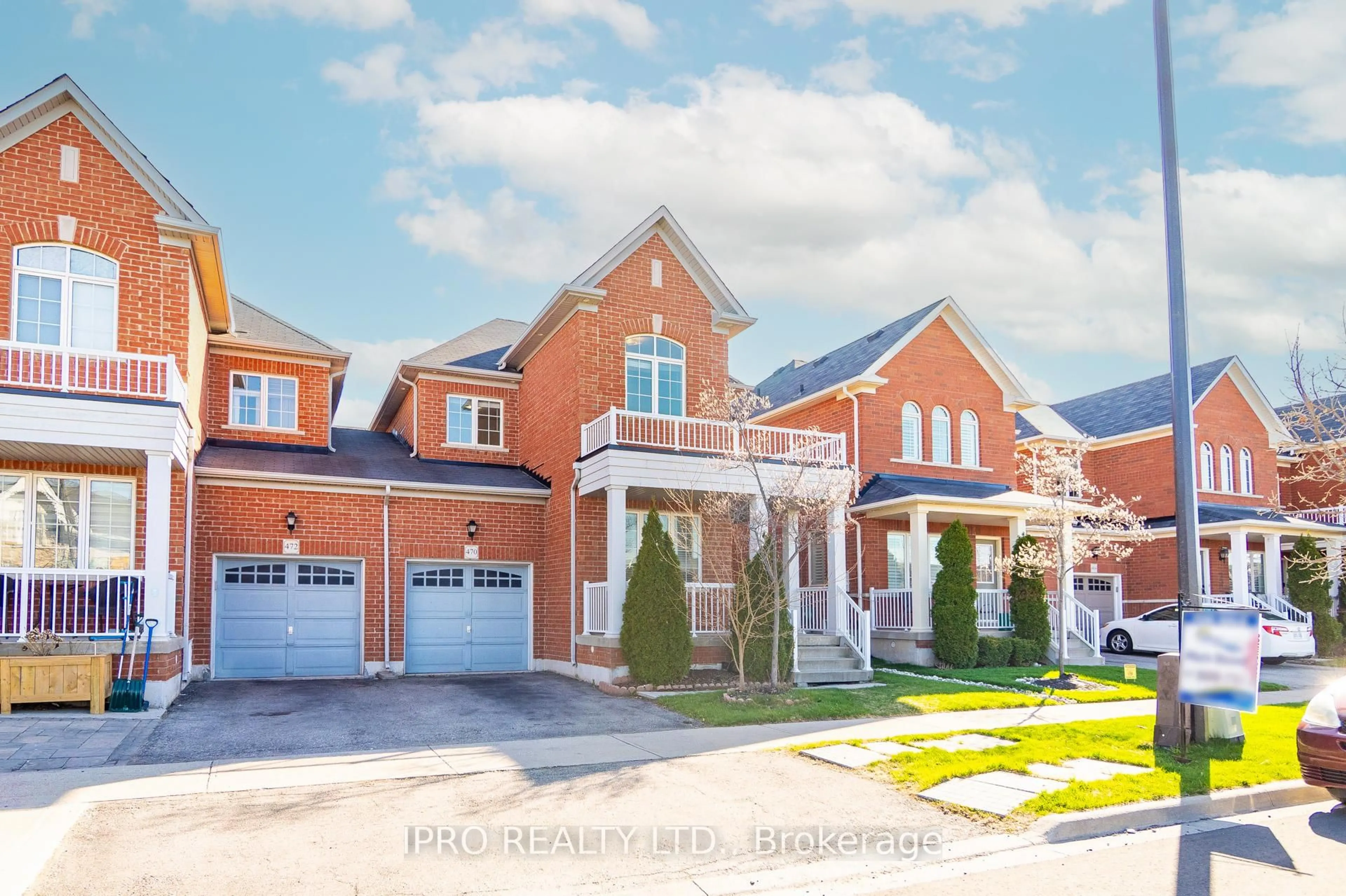 Home with brick exterior material, street for 470 Savoline Blvd, Milton Ontario L9T 7X3