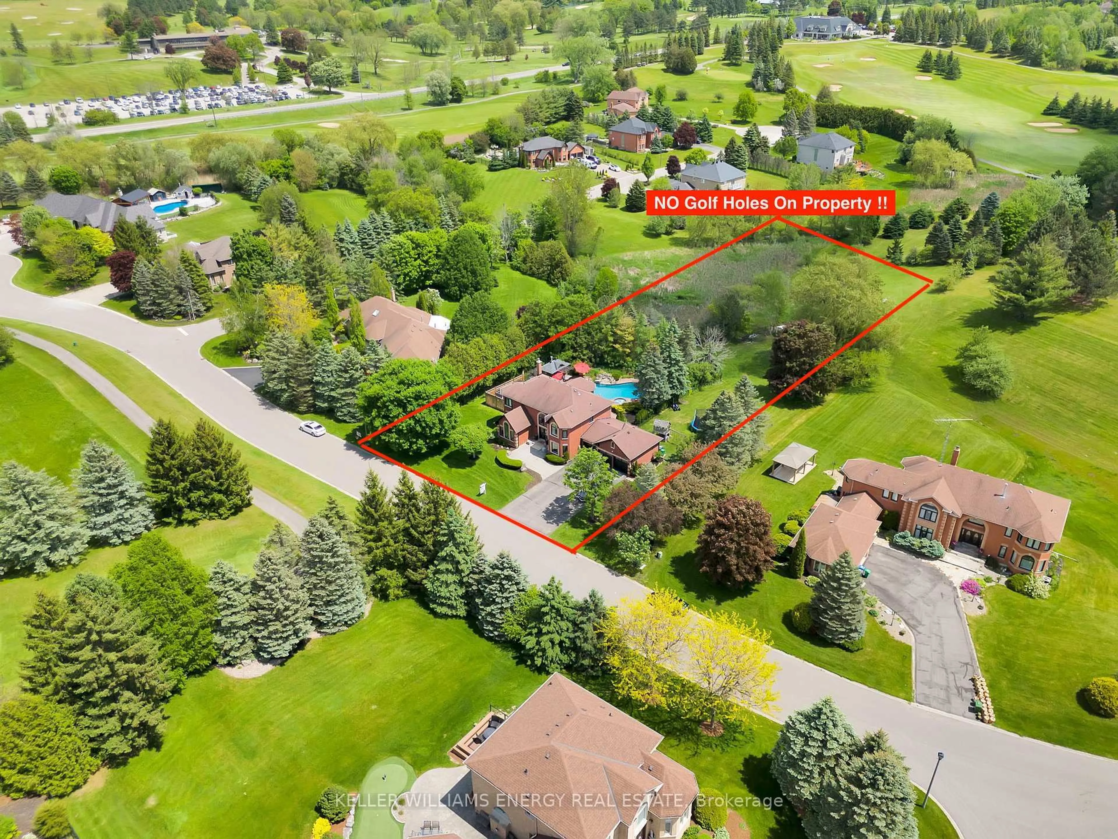 A pic from outside/outdoor area/front of a property/back of a property/a pic from drone, street for 42 Mccauley Dr, Caledon Ontario L7E 0B3