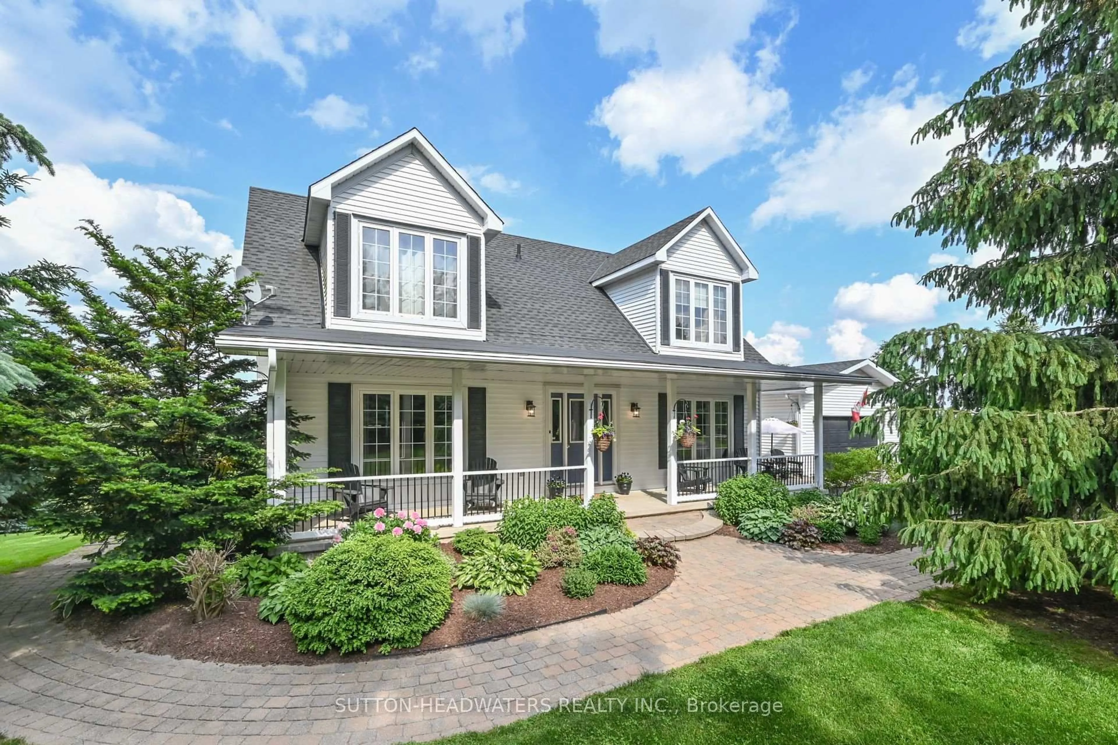 Home with vinyl exterior material, street for 20095 Winston Churchill Blvd, Caledon Ontario L7K 1J7