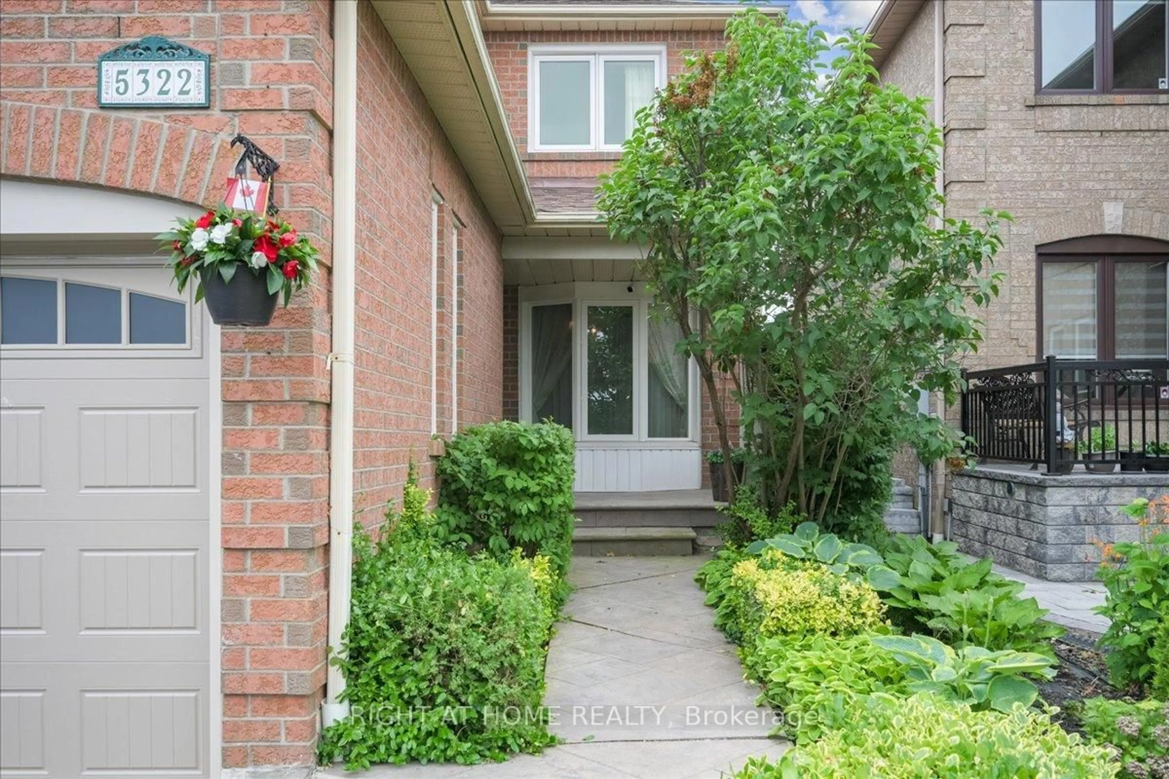 Unknown for 5322 Lismic Blvd, Mississauga Ontario L5V 1P5