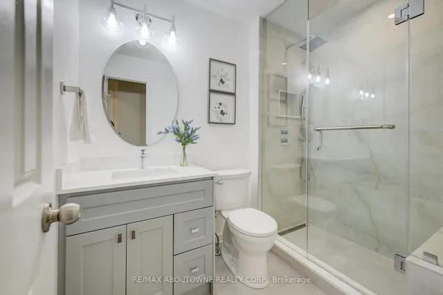 Additional property image - 399 RAVINEVIEW Way