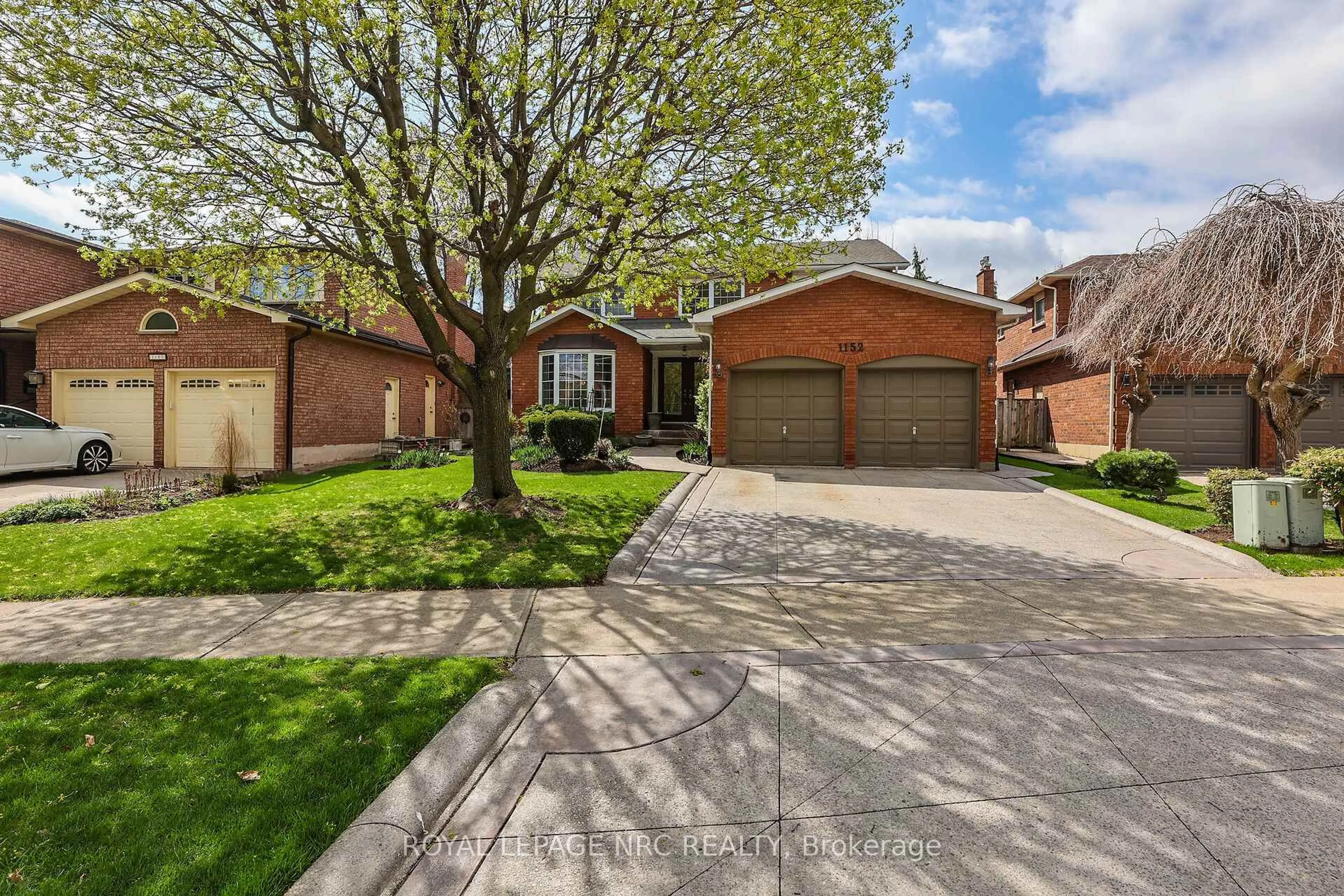 Home with brick exterior material, street for 1152 Rushbrooke Dr, Oakville Ontario L6M 1K1