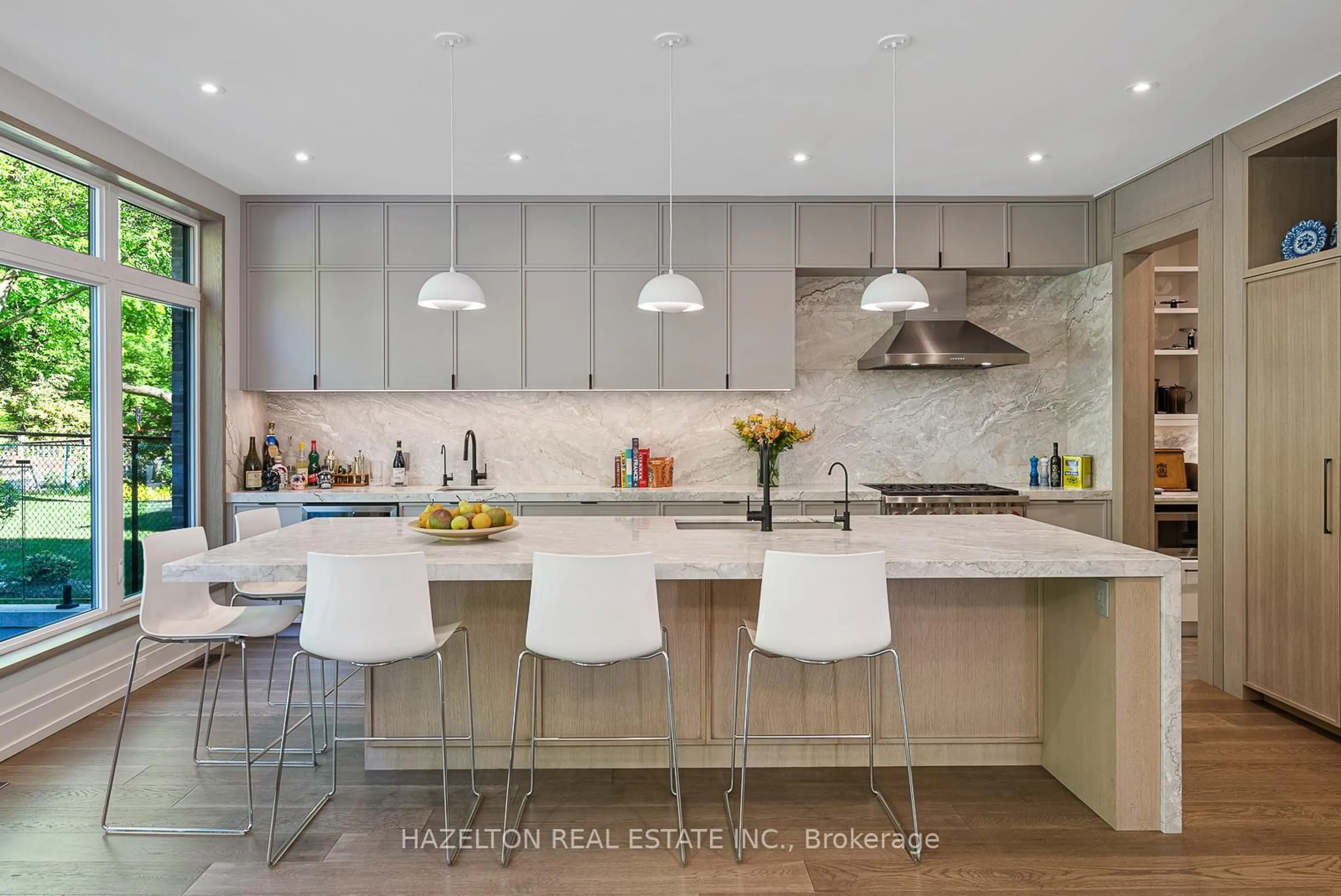 Contemporary kitchen, ceramic/tile floor for 35 Worthington Cres, Toronto Ontario M6S 3P5