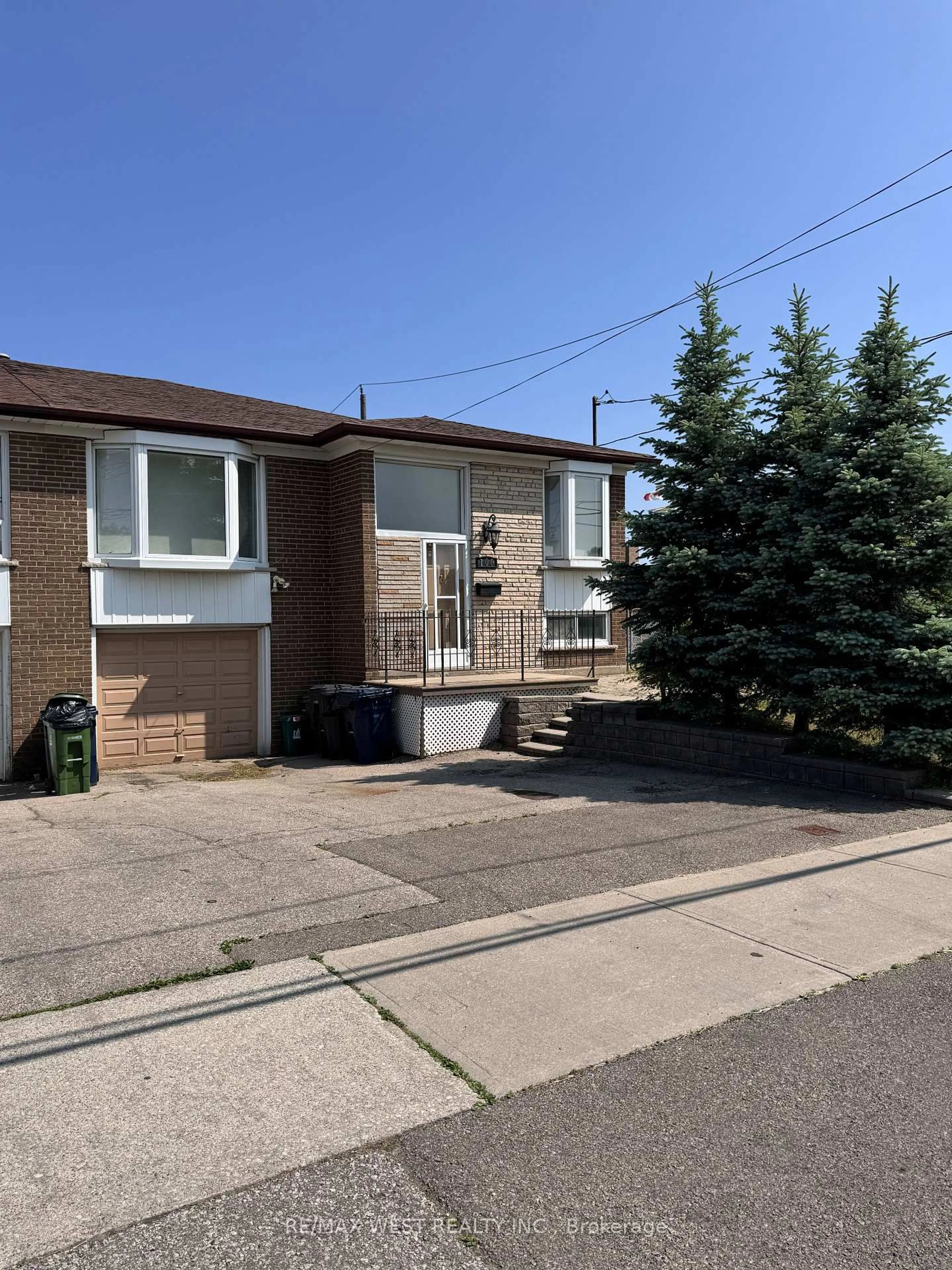 Unknown for 100 Spenvalley Dr, Toronto Ontario M3L 1Z3