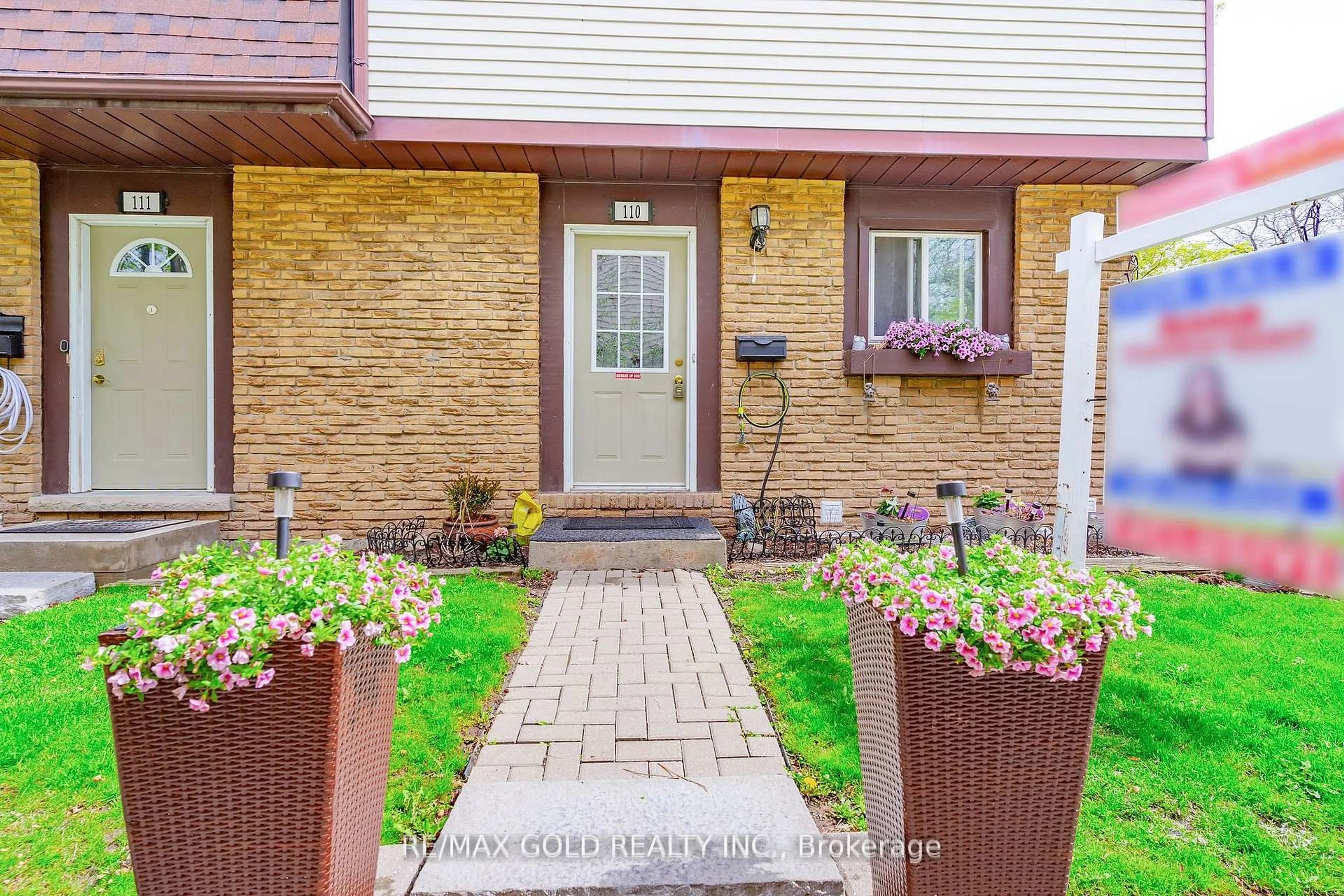 Unknown for 45 Hansen Rd #110, Brampton Ontario L6V 3C5