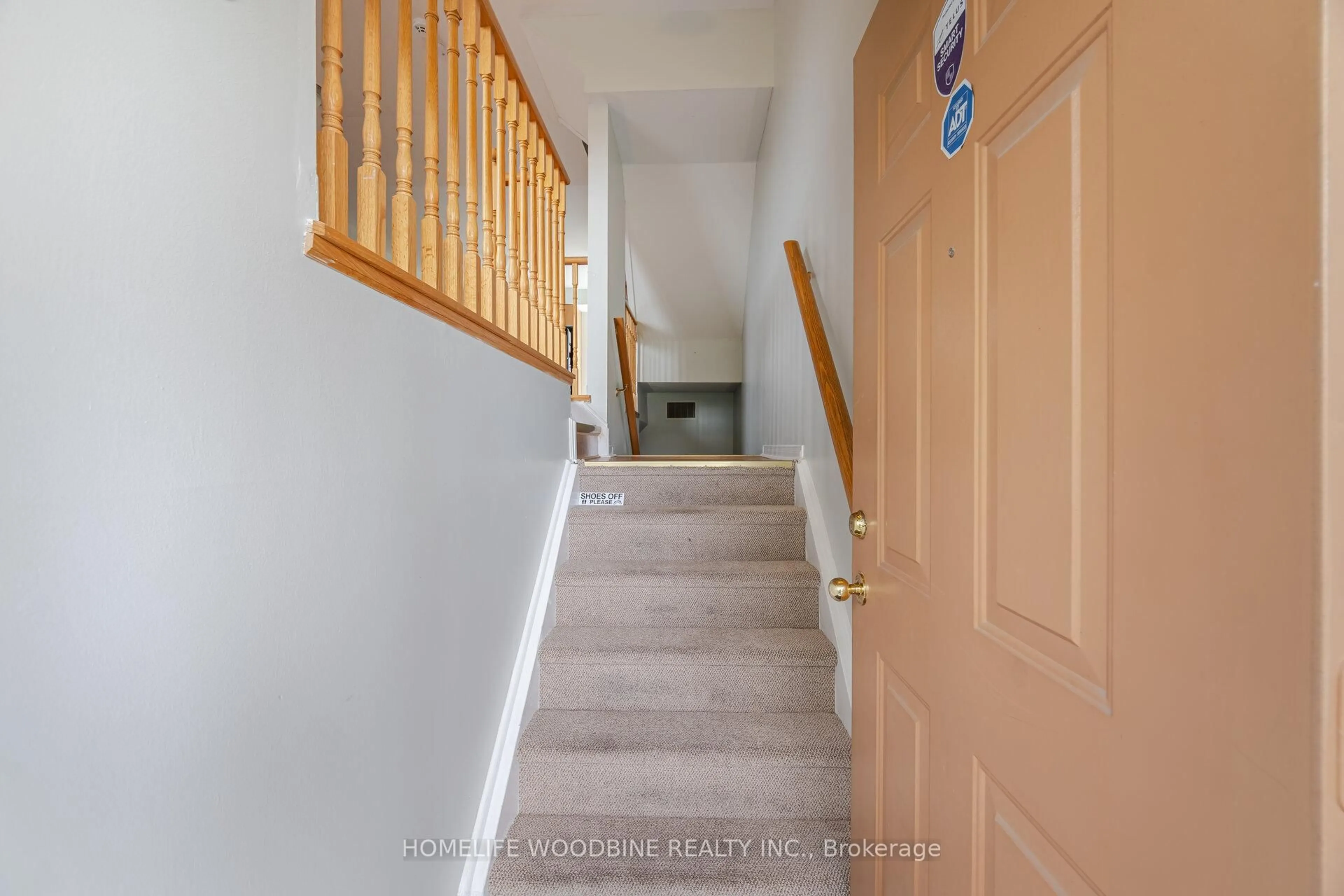 Unknown for 4861 Half Moon Grve #16, Mississauga Ontario L5M 8C7