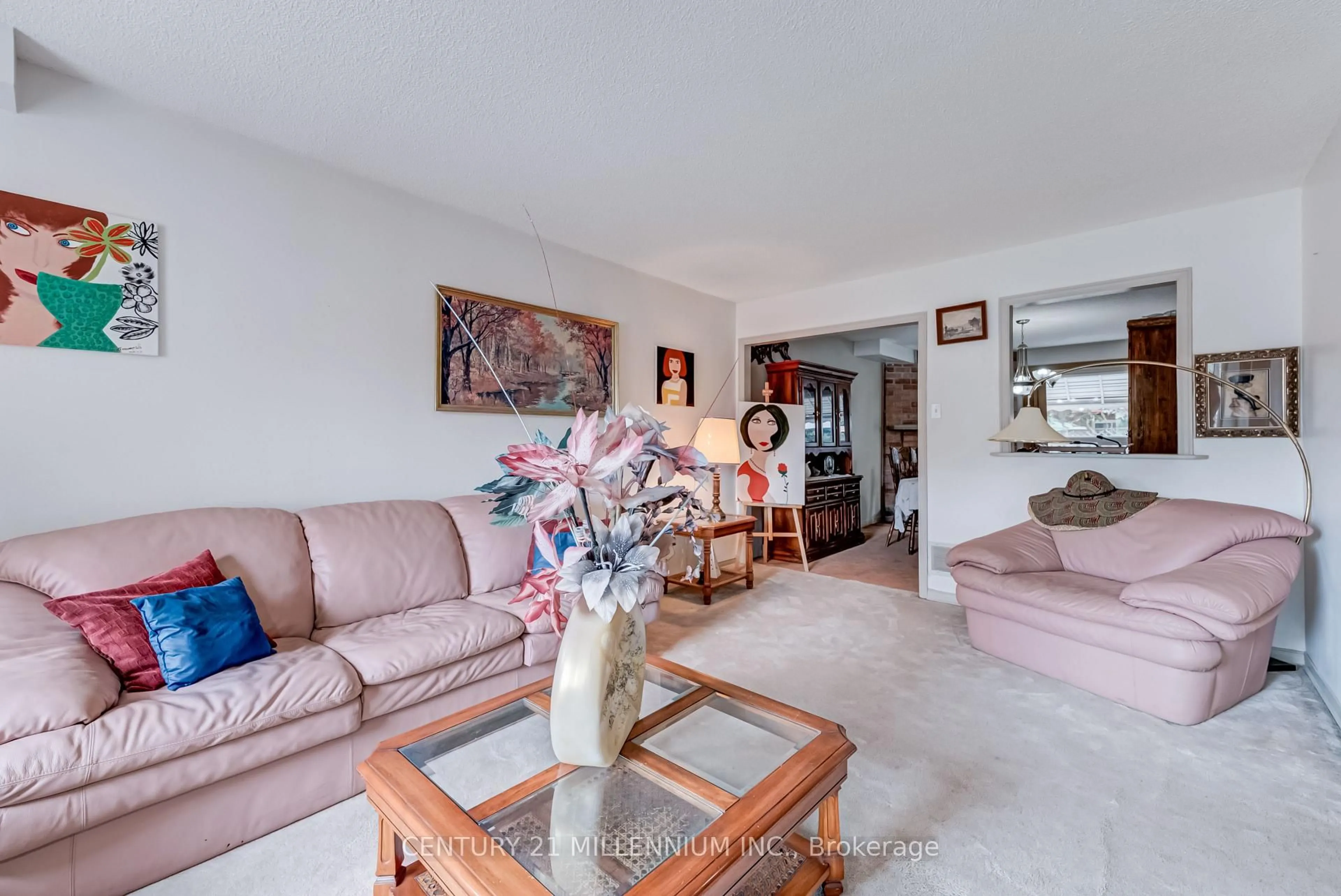 Living room with furniture, unknown for 61 Castlehill Rd, Brampton Ontario L6X 4C9