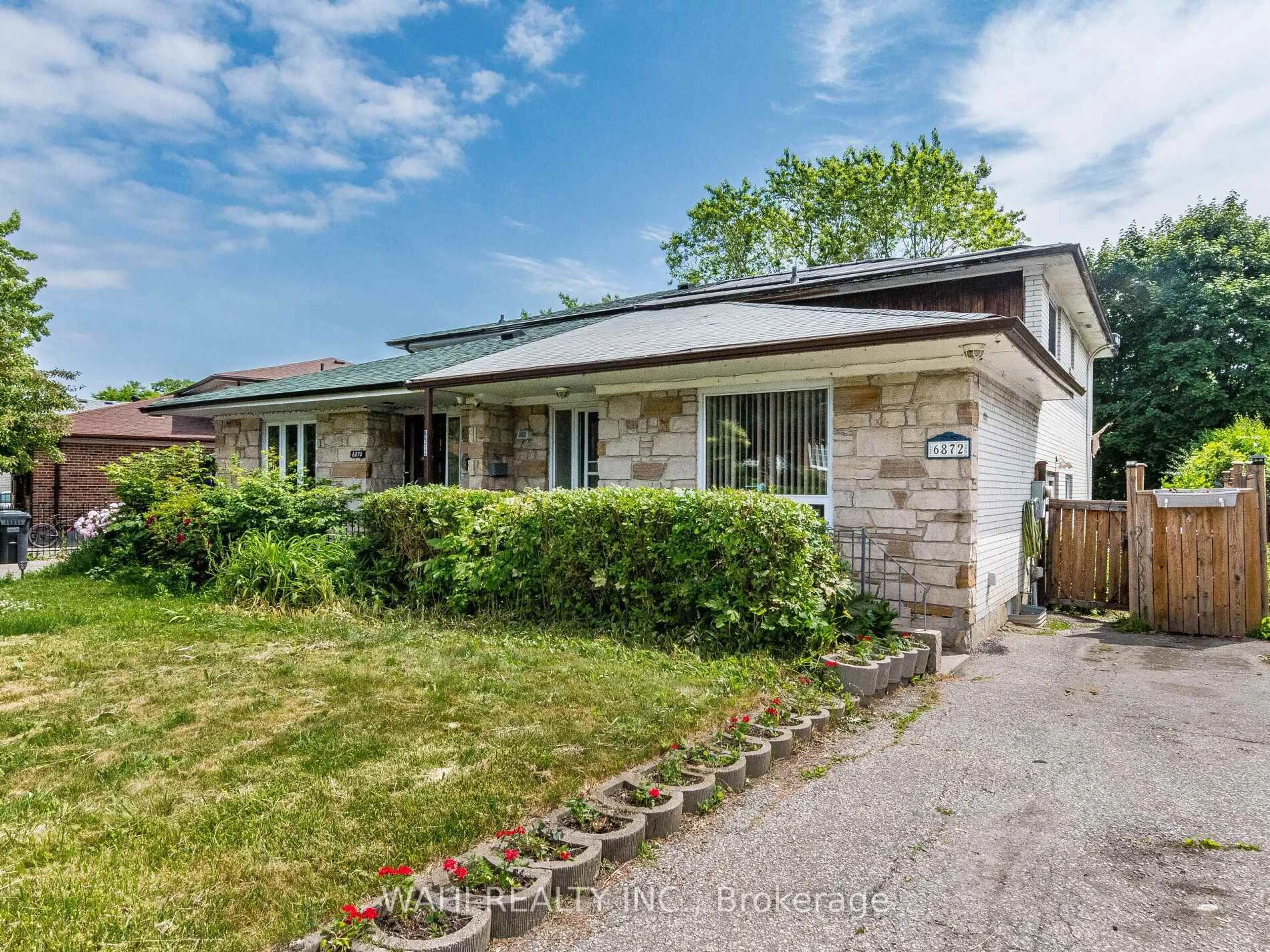 Home with brick exterior material, street for 6872 Darcel Ave, Mississauga Ontario L4T 2W5
