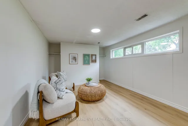 Additional property image - 564 Dynes Rd