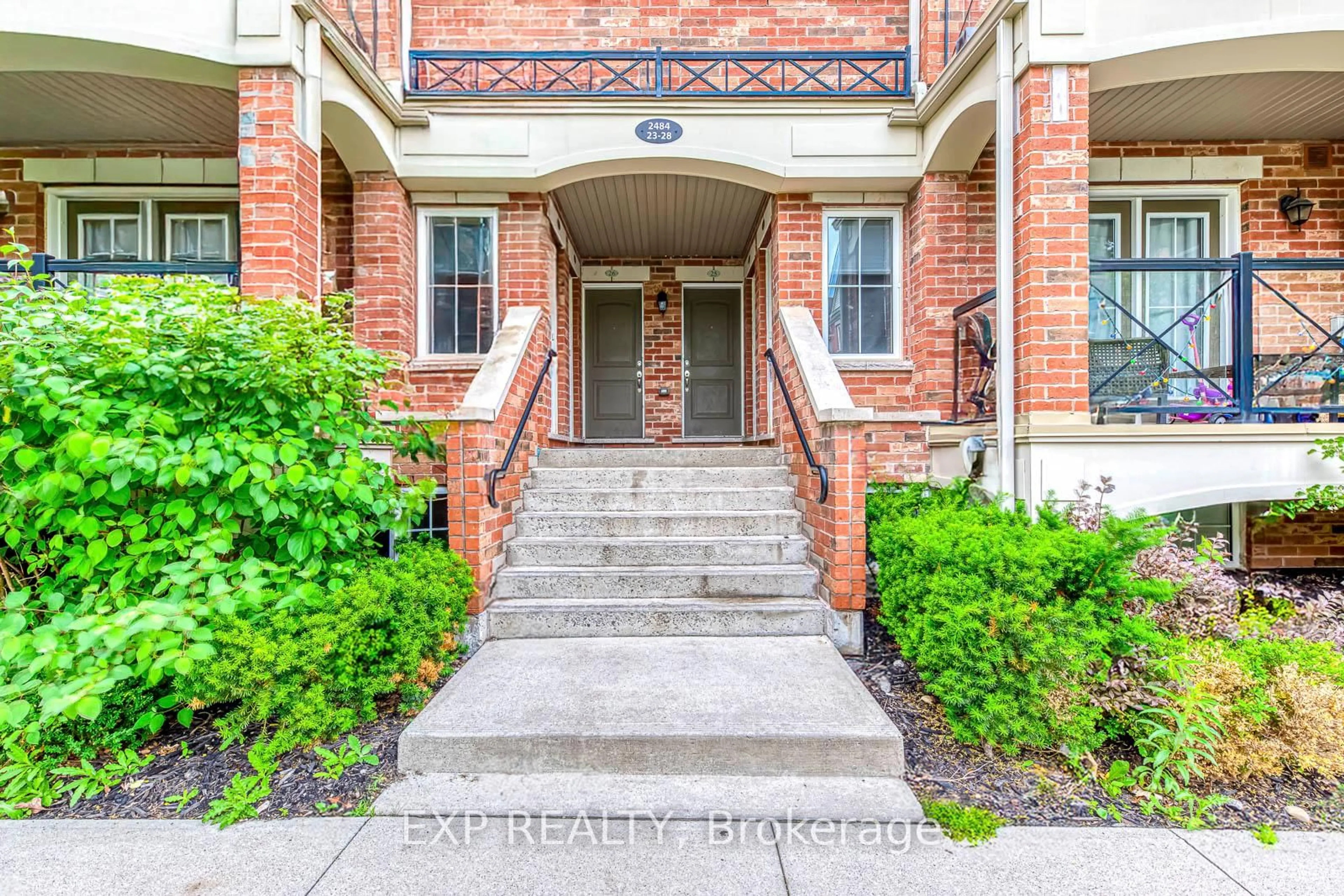Indoor entryway for 2484 Post Rd #28, Oakville Ontario L6H 0K1