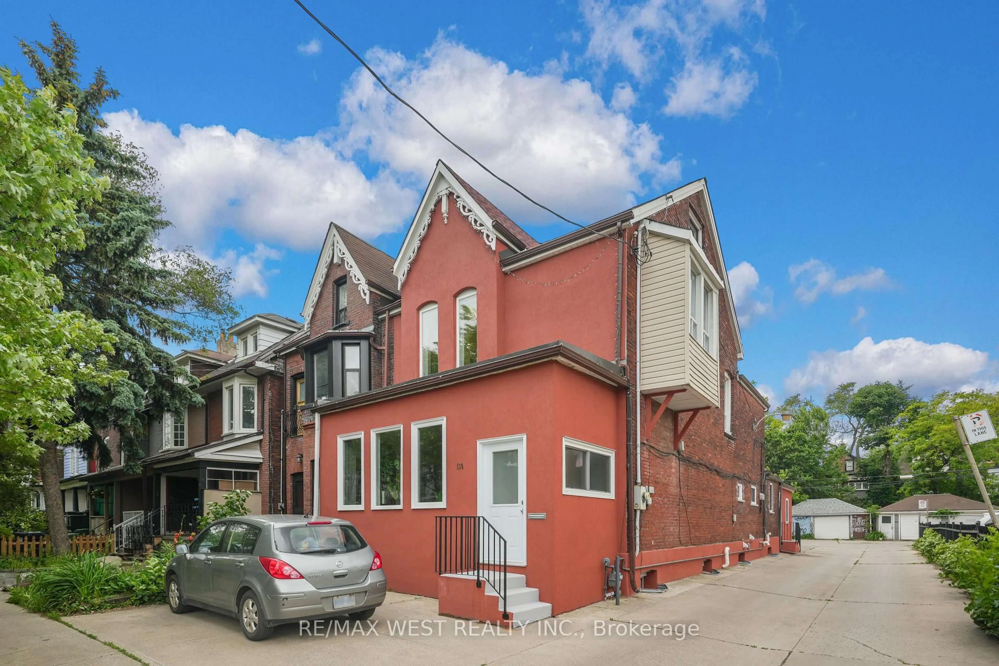 Home with brick exterior material, street for 130 Lansdowne Ave, Toronto Ontario M6K 2V9
