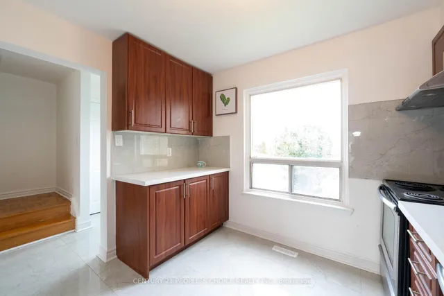 Additional property image - 7440 Goreway Dr Unit 28