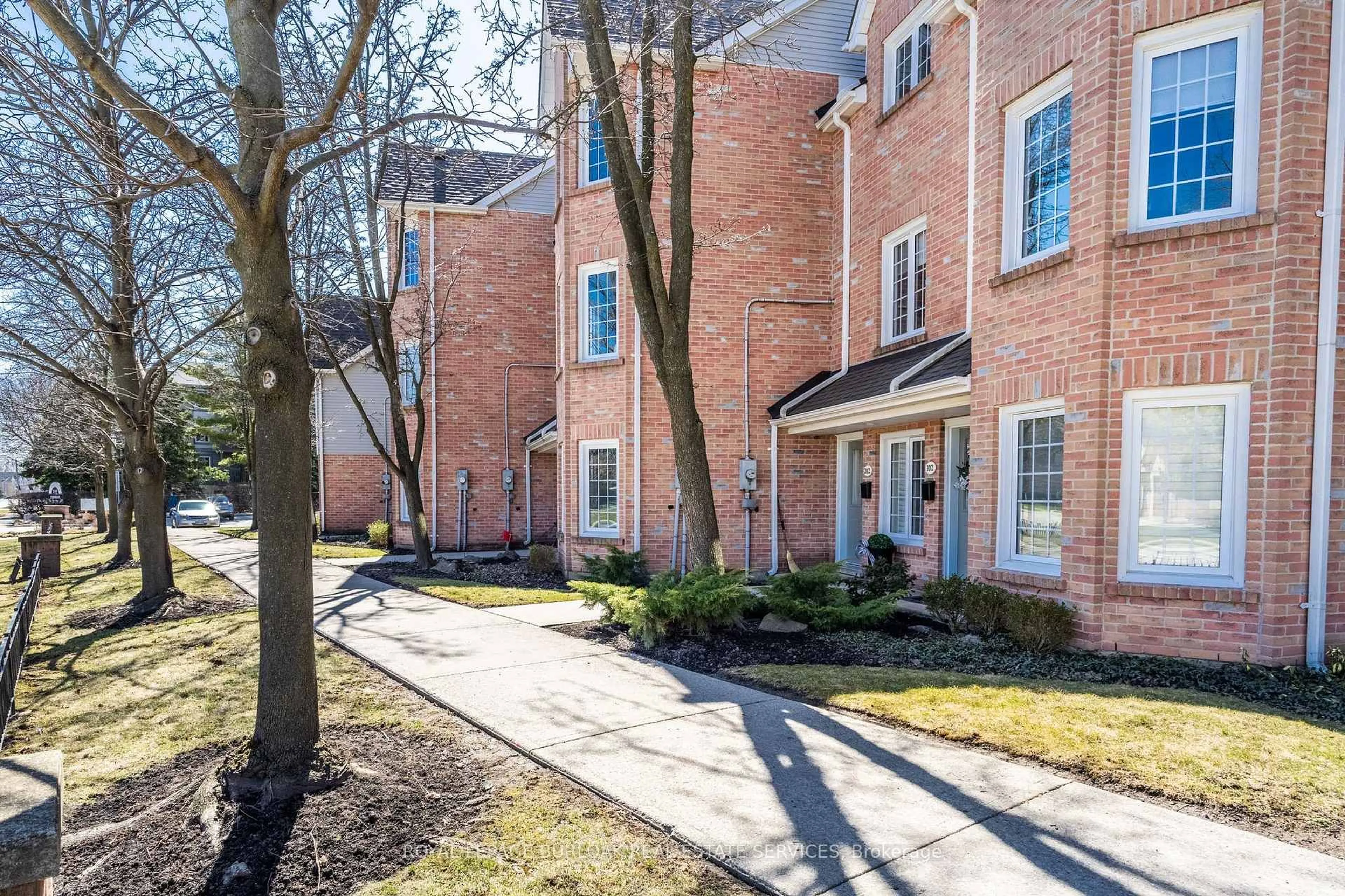 Home with brick exterior material, street for 2110 Cleaver Ave #102, Burlington Ontario L7M 3Z3