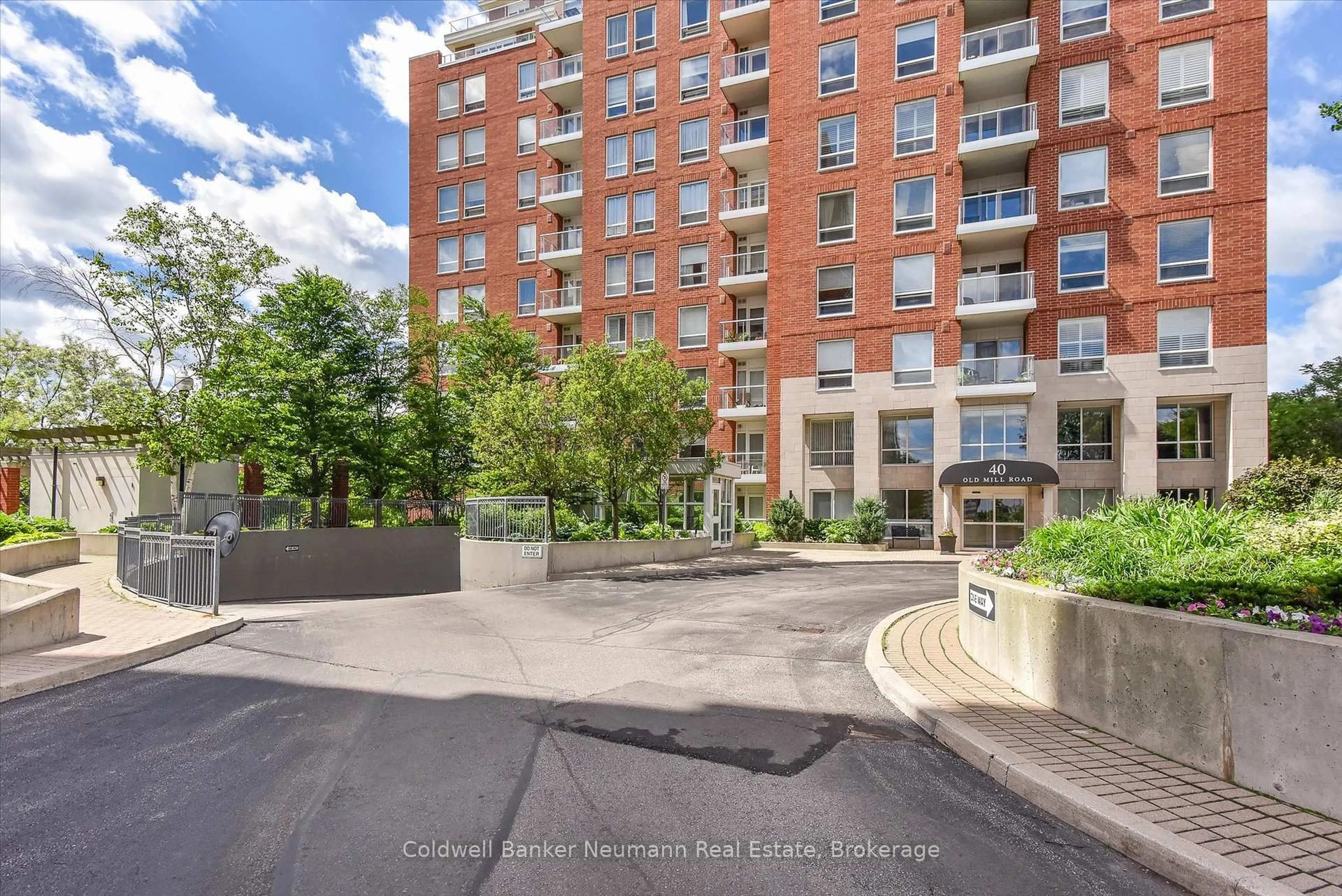 Patio, unknown for 40 Old Mill Rd #804, Oakville Ontario L6J 7W2