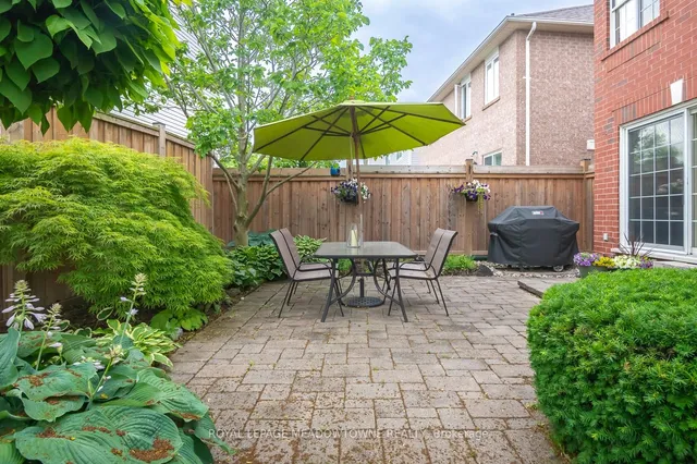 Additional image 3 of 462 Farlow Cres