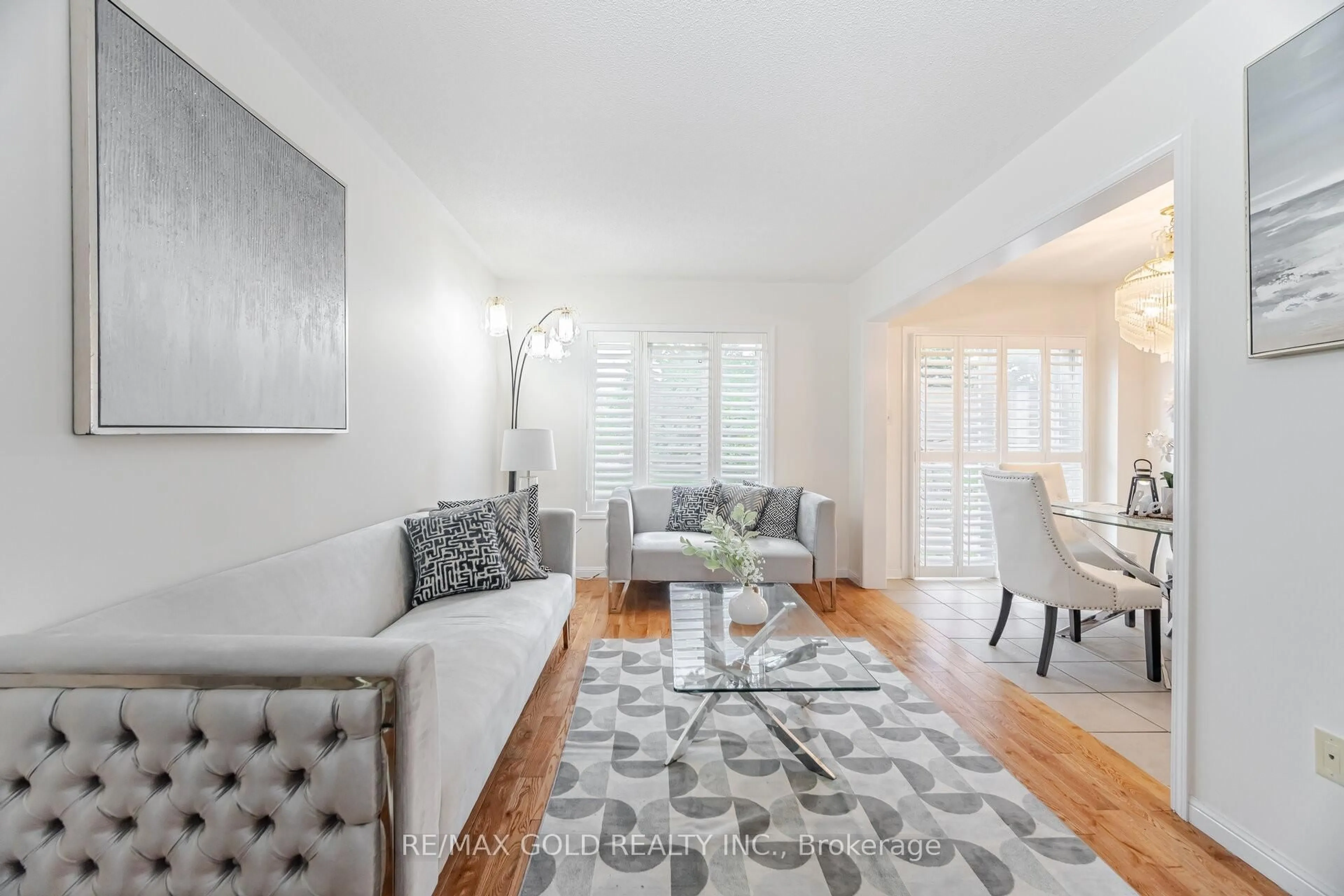 Living room with furniture, unknown for 112 Big Moe Cres, Brampton Ontario L6P 1J9