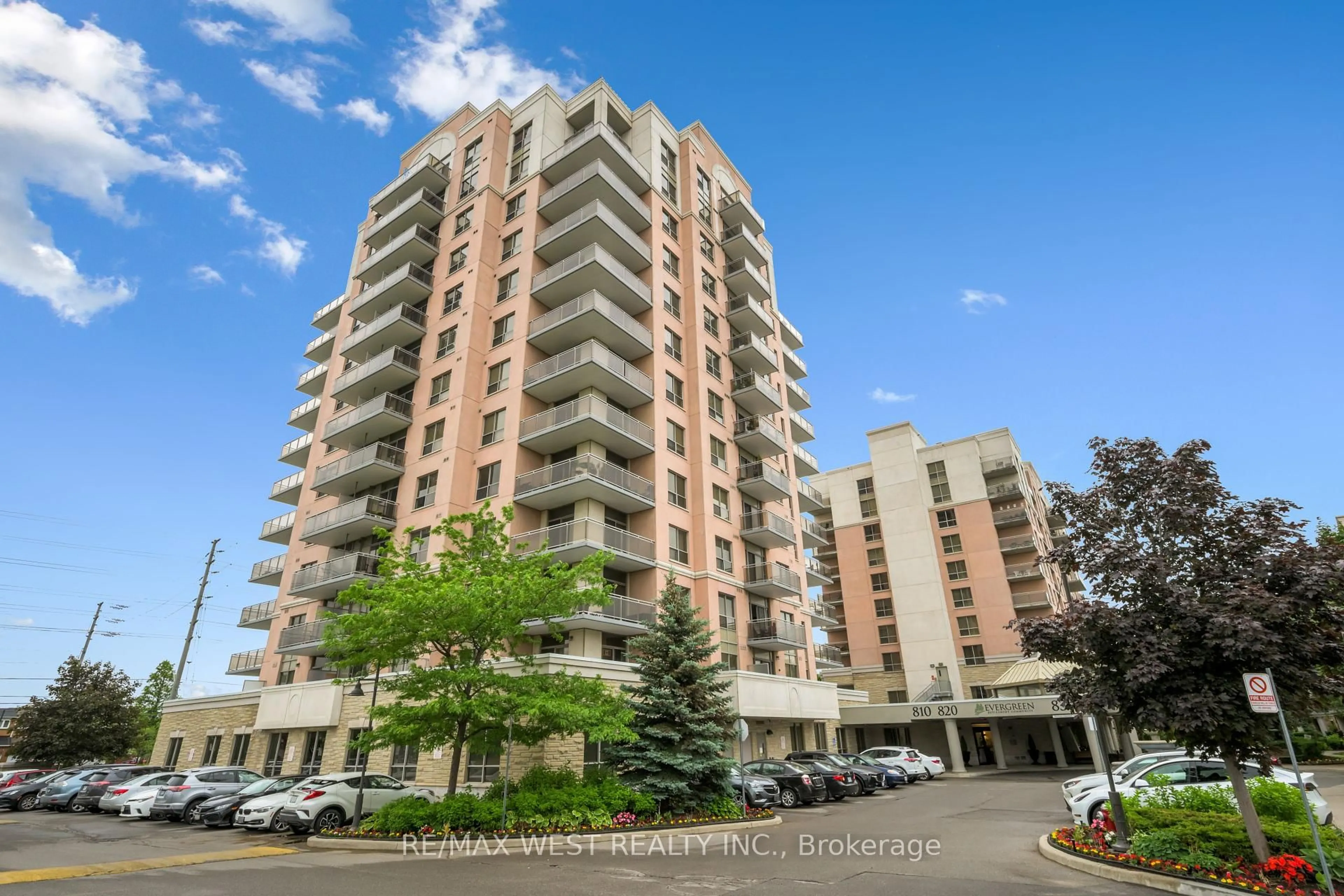 Unknown for 810 Scollard Crt #402, Mississauga Ontario L5V 0A2