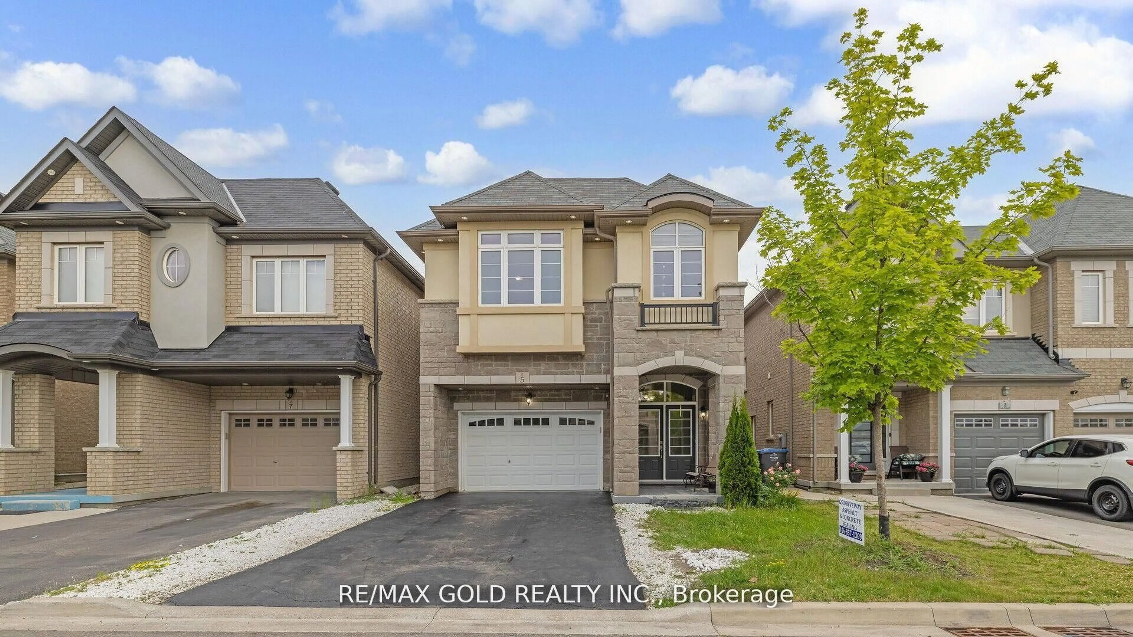 Home with brick exterior material, street for 5 Lola Cres, Brampton Ontario L7A 4J7