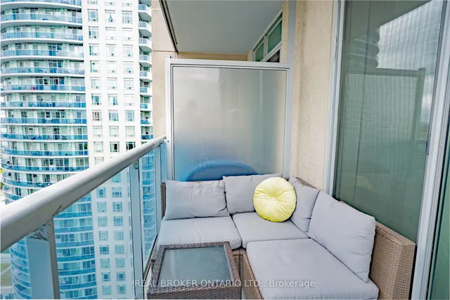 Additional property image - 90 Absolute Ave Unit 2107
