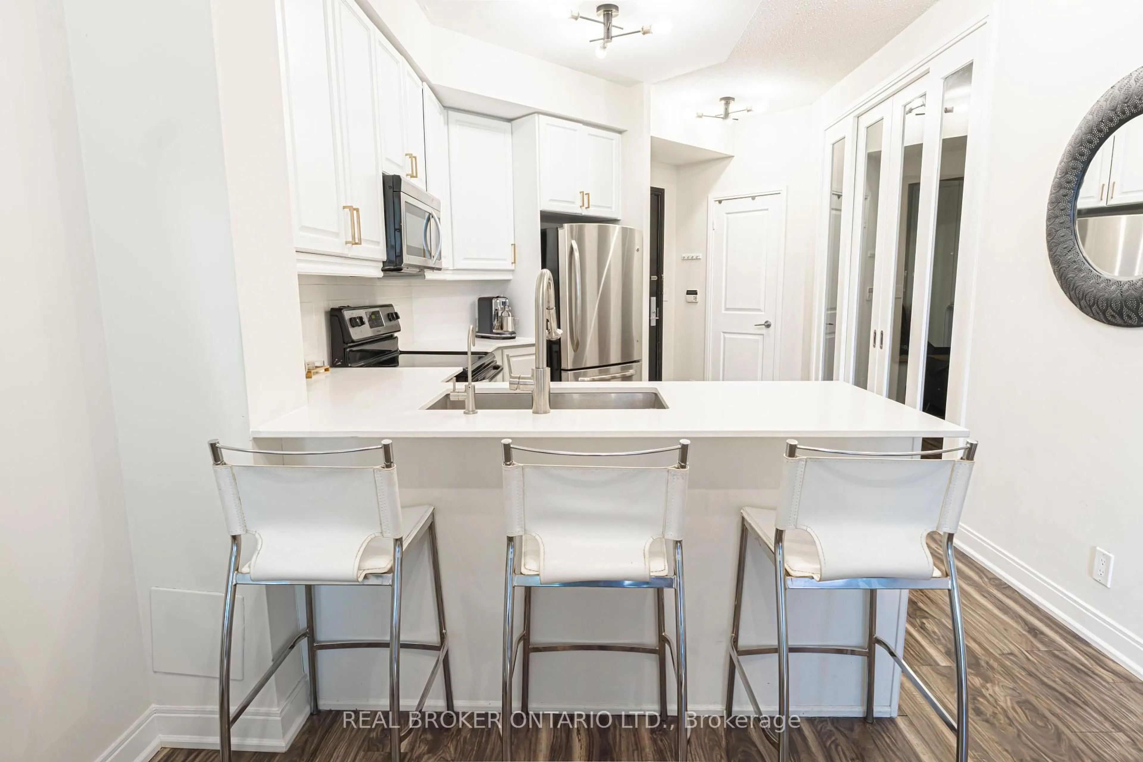 Unknown for 90 Absolute Ave #2107, Mississauga Ontario L4Z 0A3