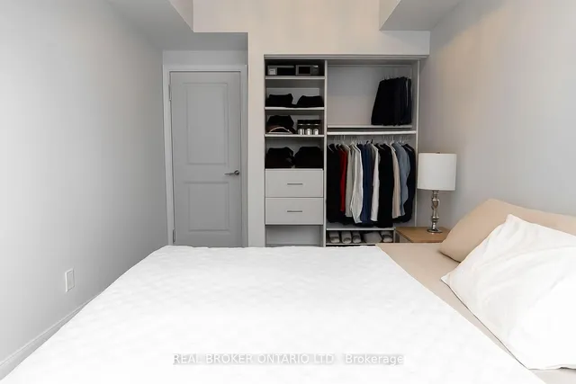 Additional property image - 90 Absolute Ave Unit 2107