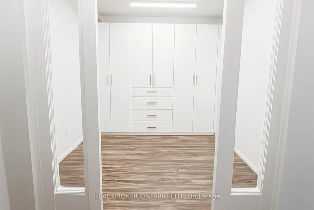Additional property image - 90 Absolute Ave Unit 2107