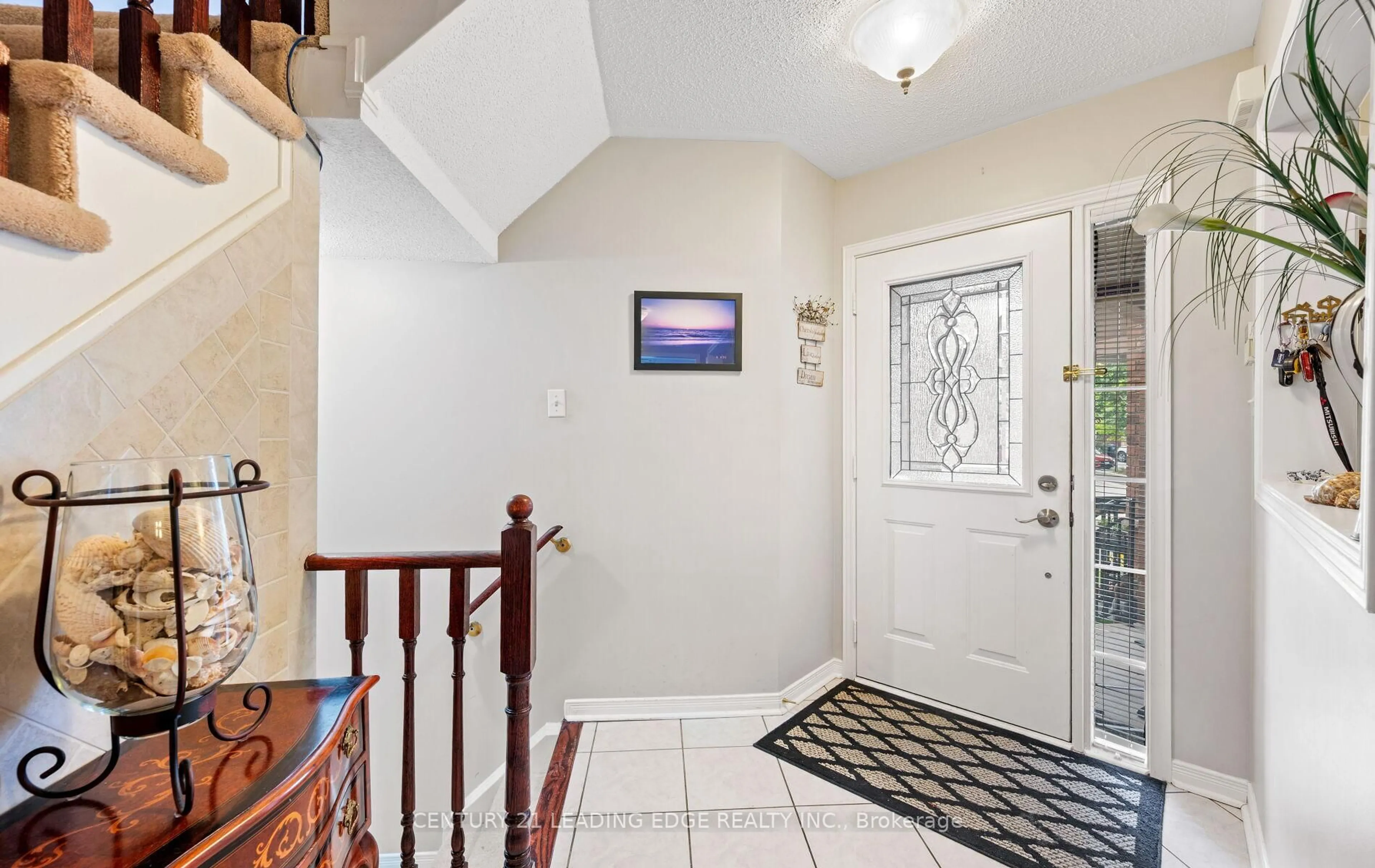 Indoor entryway for 113 Frank Johnston Rd, Caledon Ontario L7E 2L7