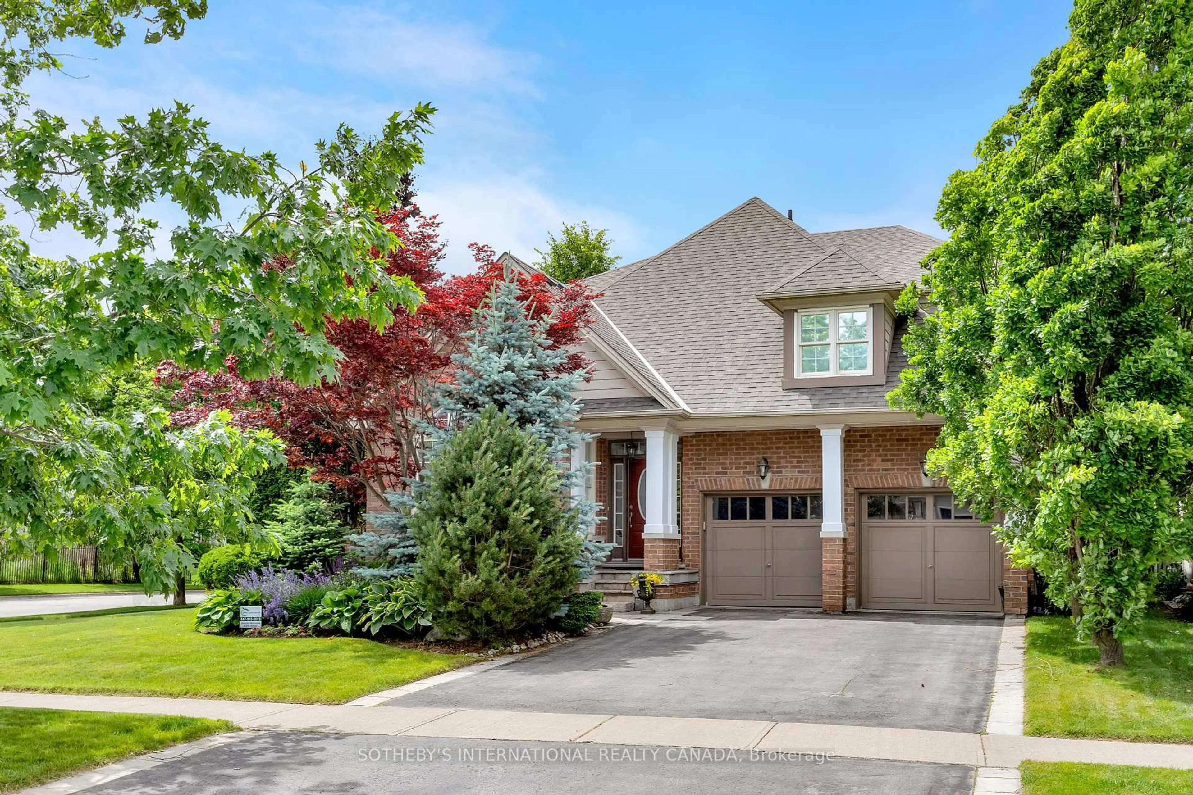 Home with brick exterior material, street for 850 CANYON St, Mississauga Ontario L5H 4L6