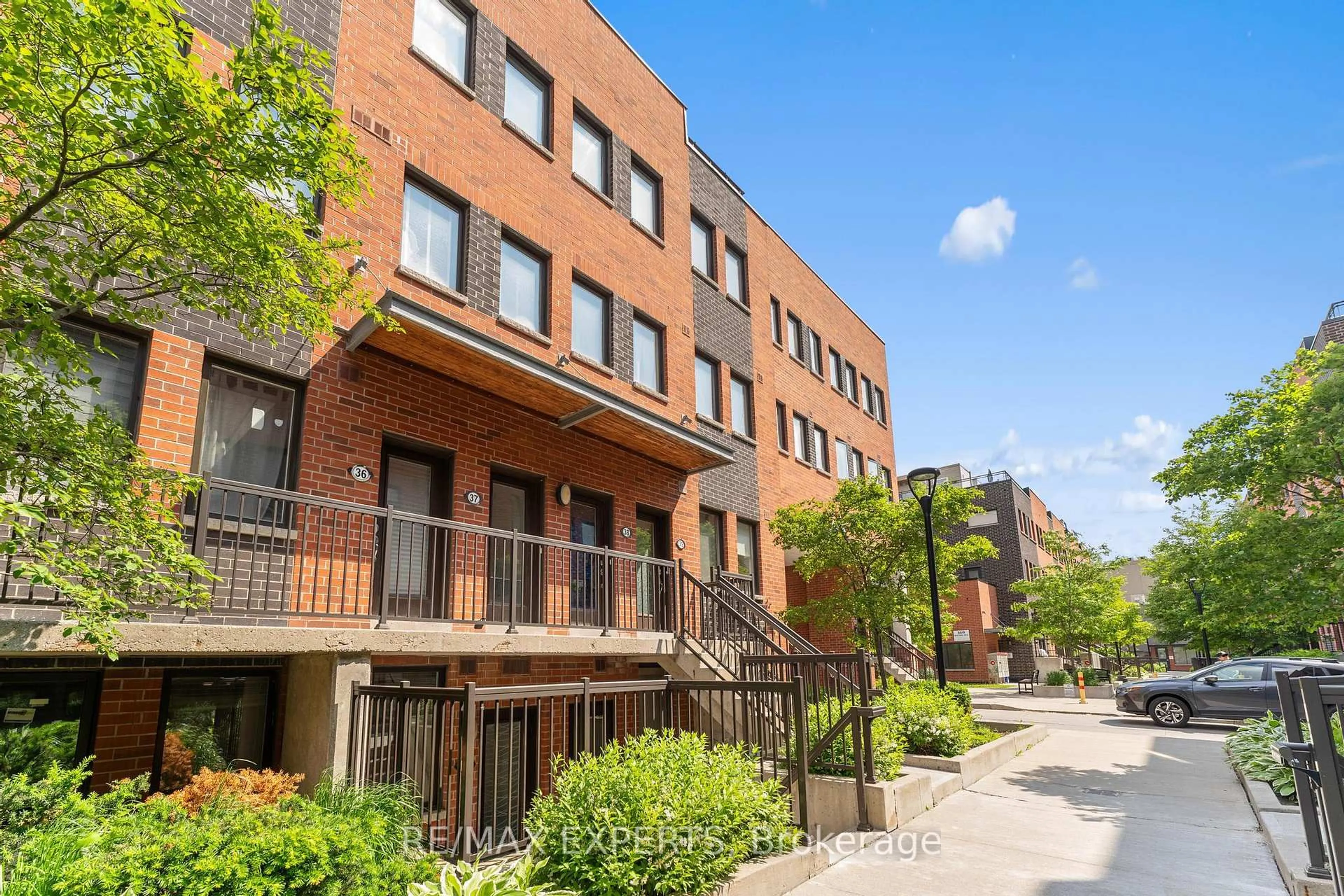 Unknown for 871 Wilson Ave #6, Toronto Ontario M3K 1E6