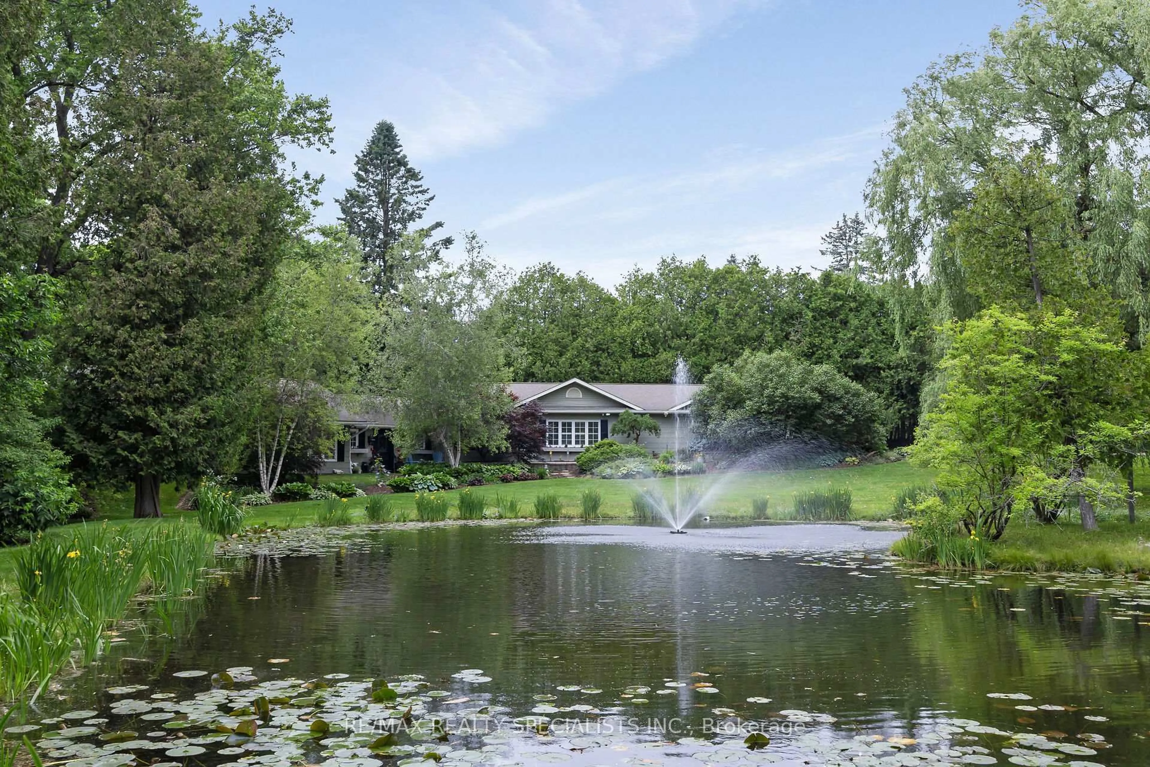 Pool for 2 Cedar Dr, Caledon Ontario L7K 1H6